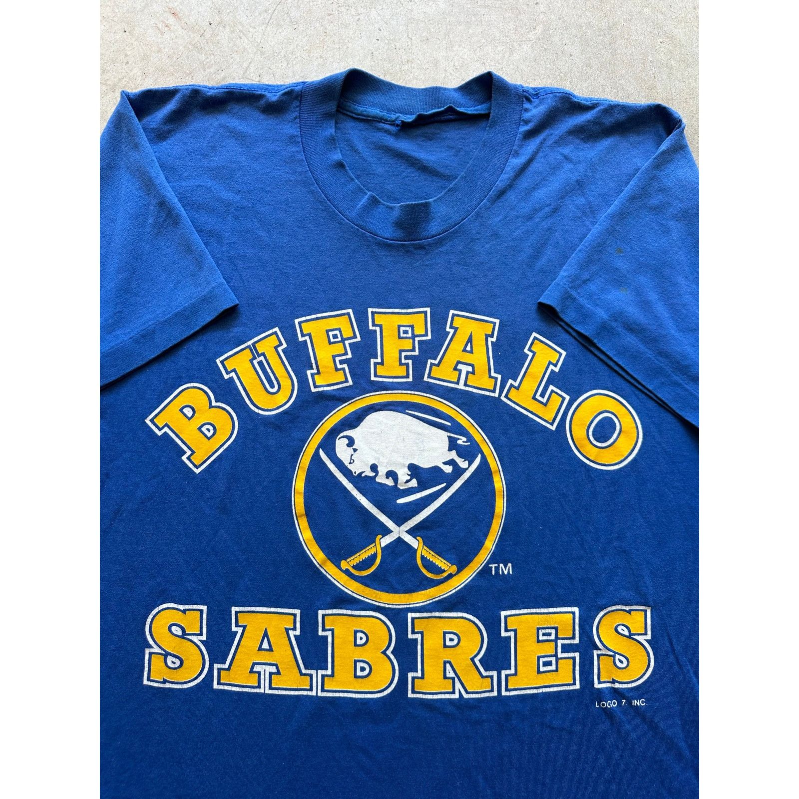 Anvil × NHL × Vintage Vintage Buffalo Sabres 1980s NHL Graphic Tee Medium Rare Size US M / EU 48-50 / 2 - 2 Thumbnail