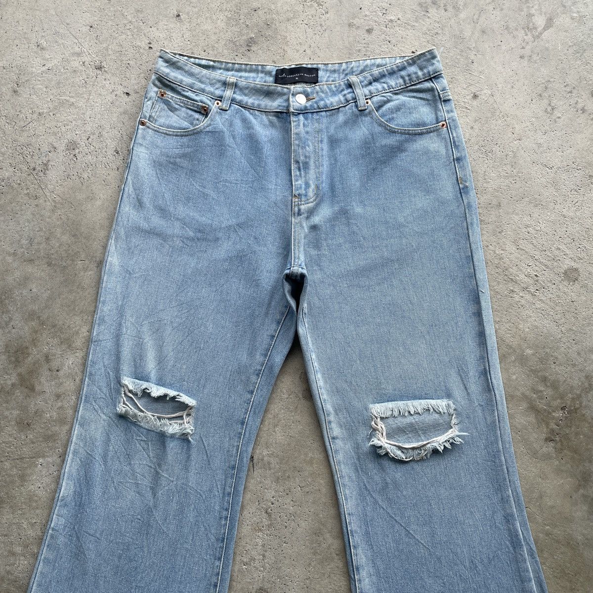 Japanese Brand Vintage Japanese Bootcut Ripped Faded Jeans Flare Denim Pant Size US 34 / EU 50 - 3 Thumbnail