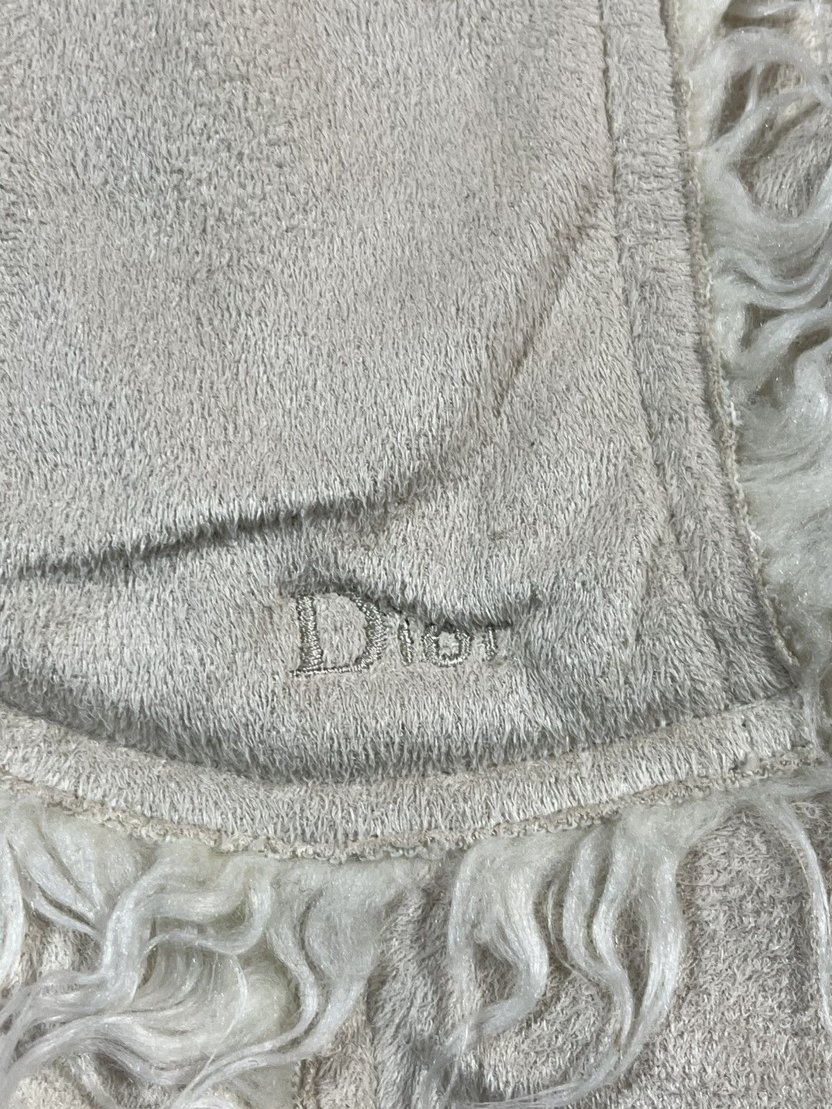 Dior Christian Dior Hooded Shearling Style Coat Off White M Size S / US 4 / IT 40 - 6 Thumbnail