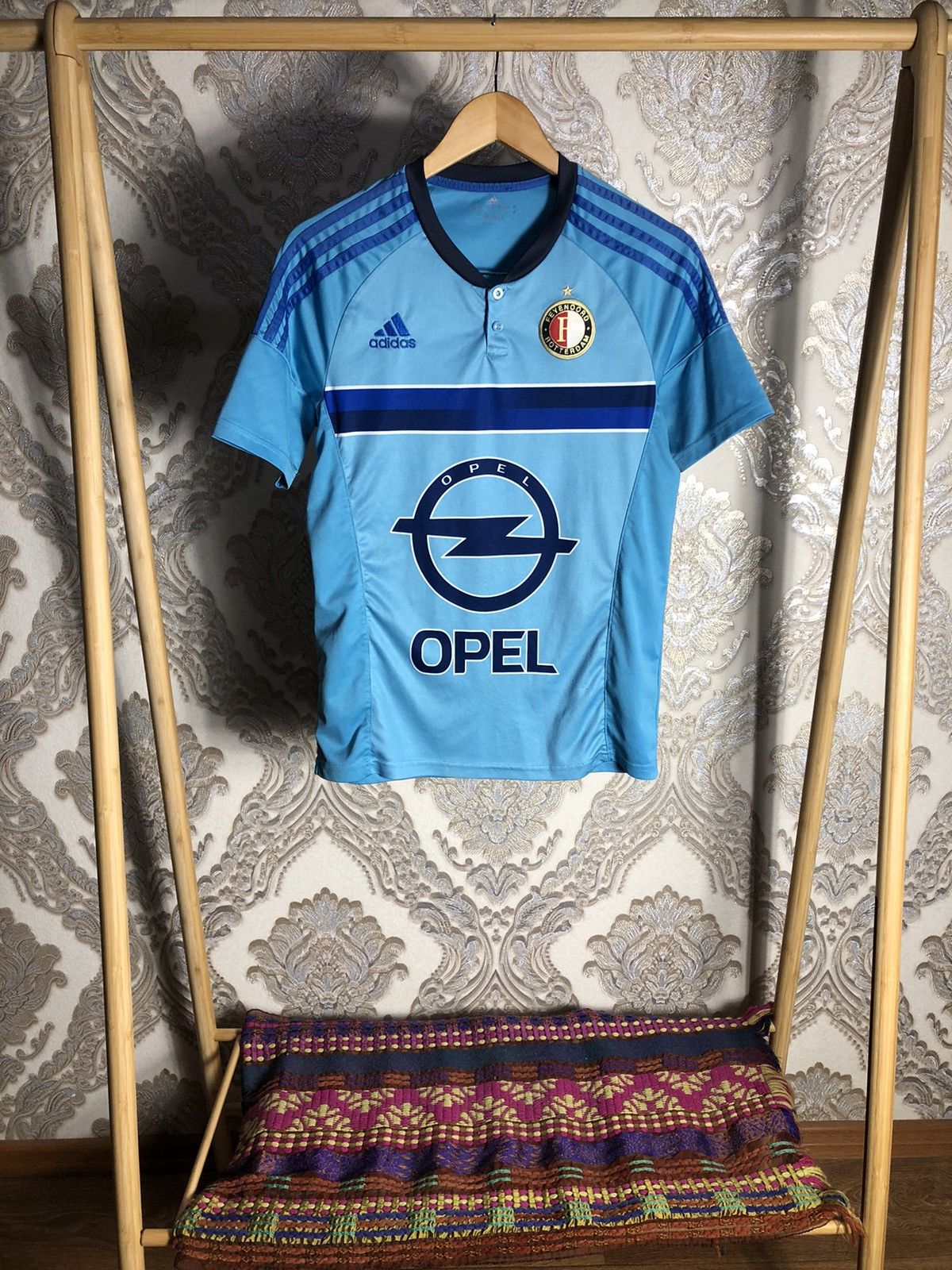 【レア】adidas Feyenoord UNIFORM ENGLAND製 FEYENOORD ROTTERDAM AWAY FOOTBALL SHIRT 2019 2020 JERSEY