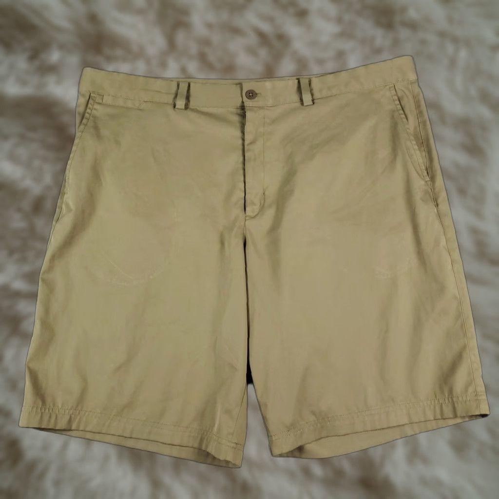 Nike Nike Shorts Mens Size 40 Beige Golf Dri Fit Casual Flat Front Chino Size US 40 / EU 56 - 1 Thumbnail