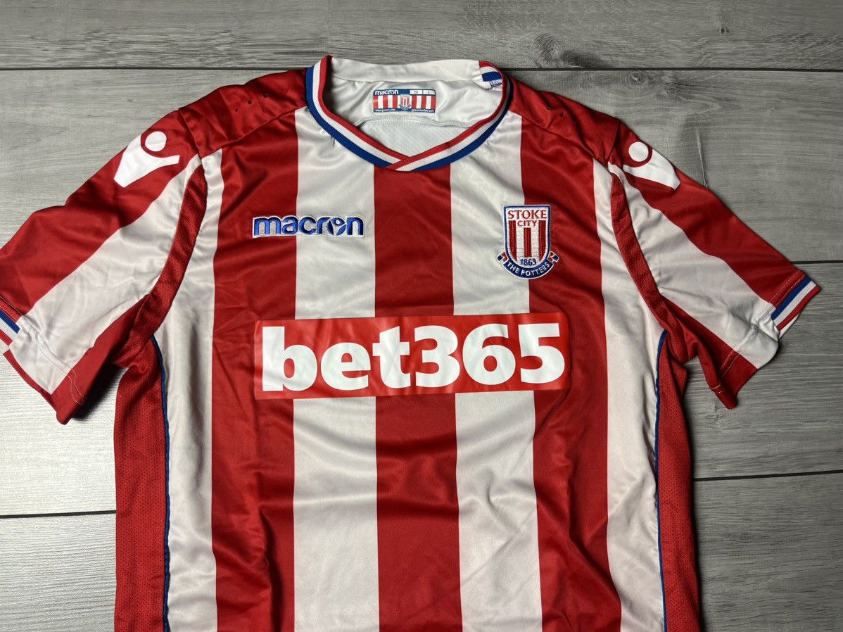 Macron STOKE CITY ENGLAND 2017/18 HOME FOOTBALL SHIRT JERSEY MACRON Size US L / EU 52-54 / 3 - 3 Thumbnail