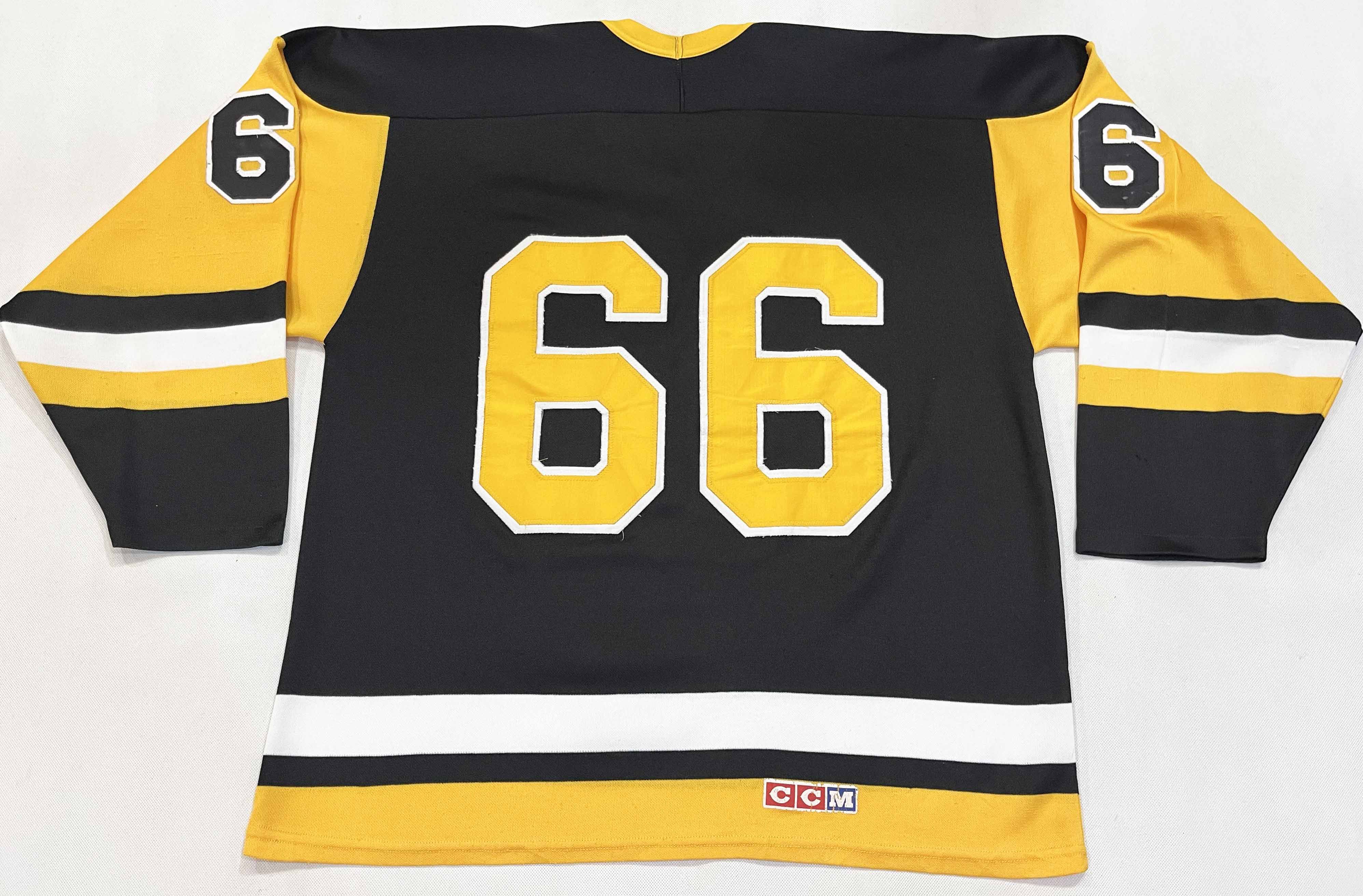 Ccm × NHL × Vintage Vintage CCM Pittsburgh Penguins LEMIEUX NHL Hockey Jersey Size US L / EU 52-54 / 3 - 4 Thumbnail