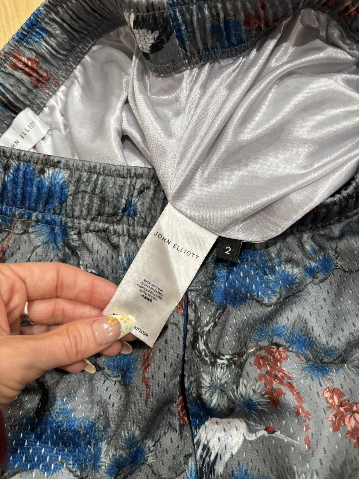 John Elliott John Elliott Grey Mesh Game Shorts Crane Pine Tree Graphic Size US 30 / EU 46 - 3 Thumbnail