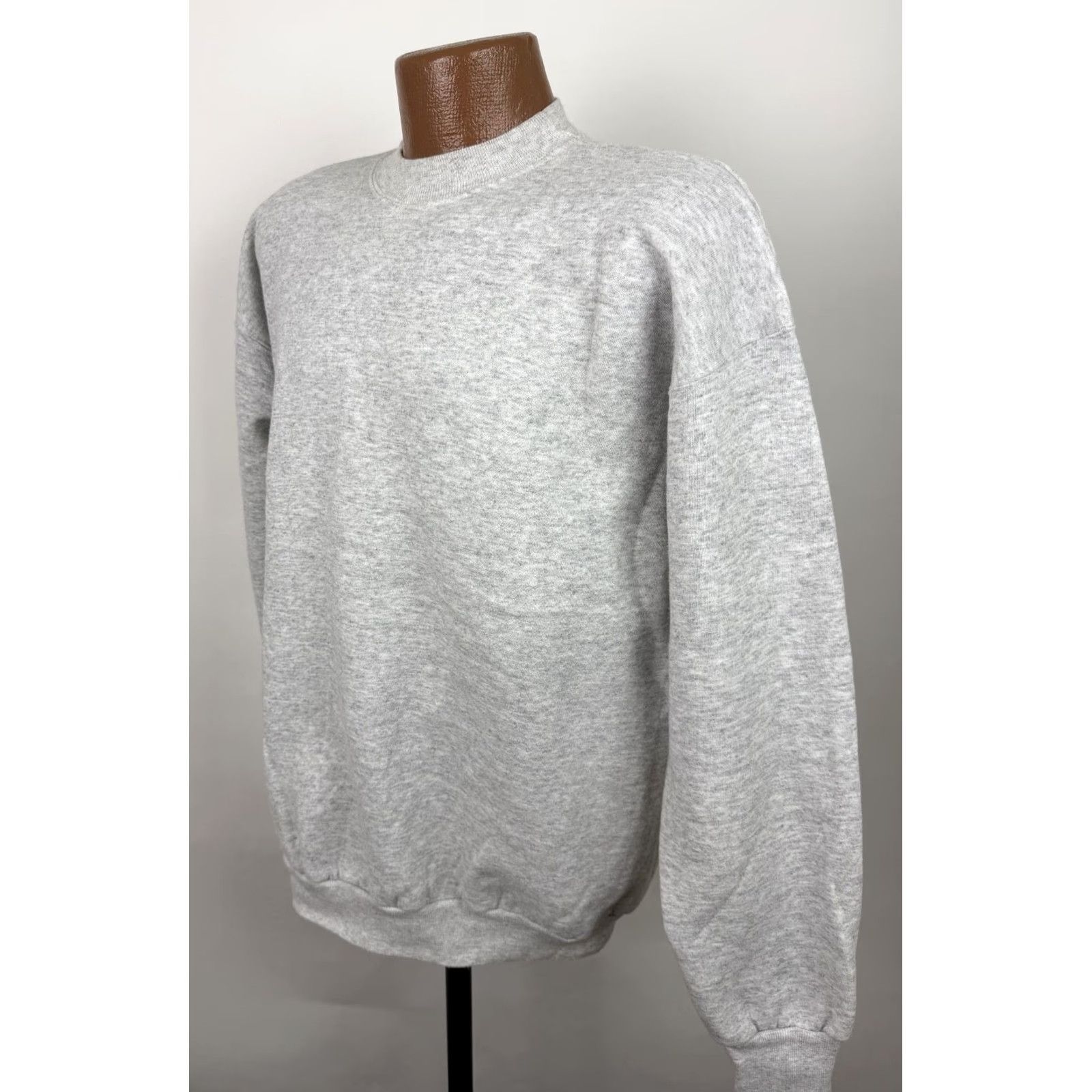 Hanes VINTAGE Hanes Sweatshirt Adult XL Gray Heather Crew Neck Pullover, Regular Fit, Cotton Blend, 90s Dad Funny, Workwear, Vintage Men’s Size US XL / EU 56 / 4 - 7 Thumbnail