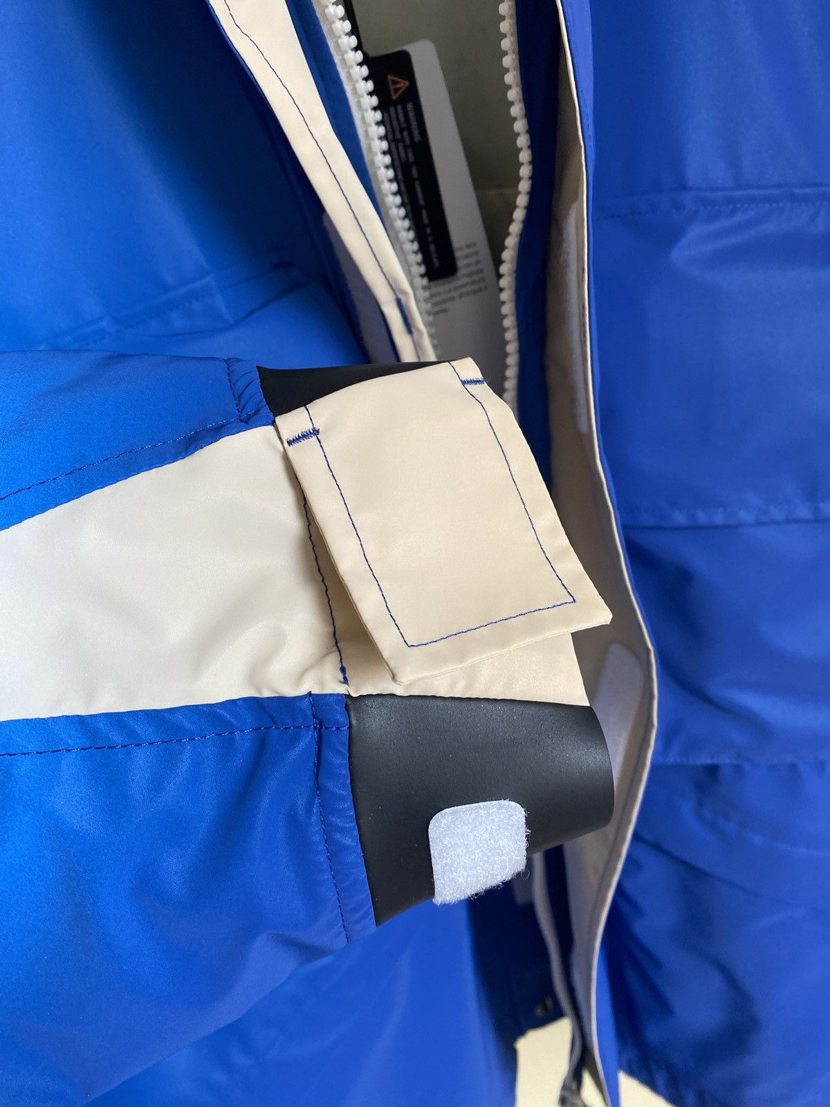 Stone Island Stone Island 445X2 Marina Reflective Jacket Medium BNWT Size US M / EU 48-50 / 2 - 8 Thumbnail