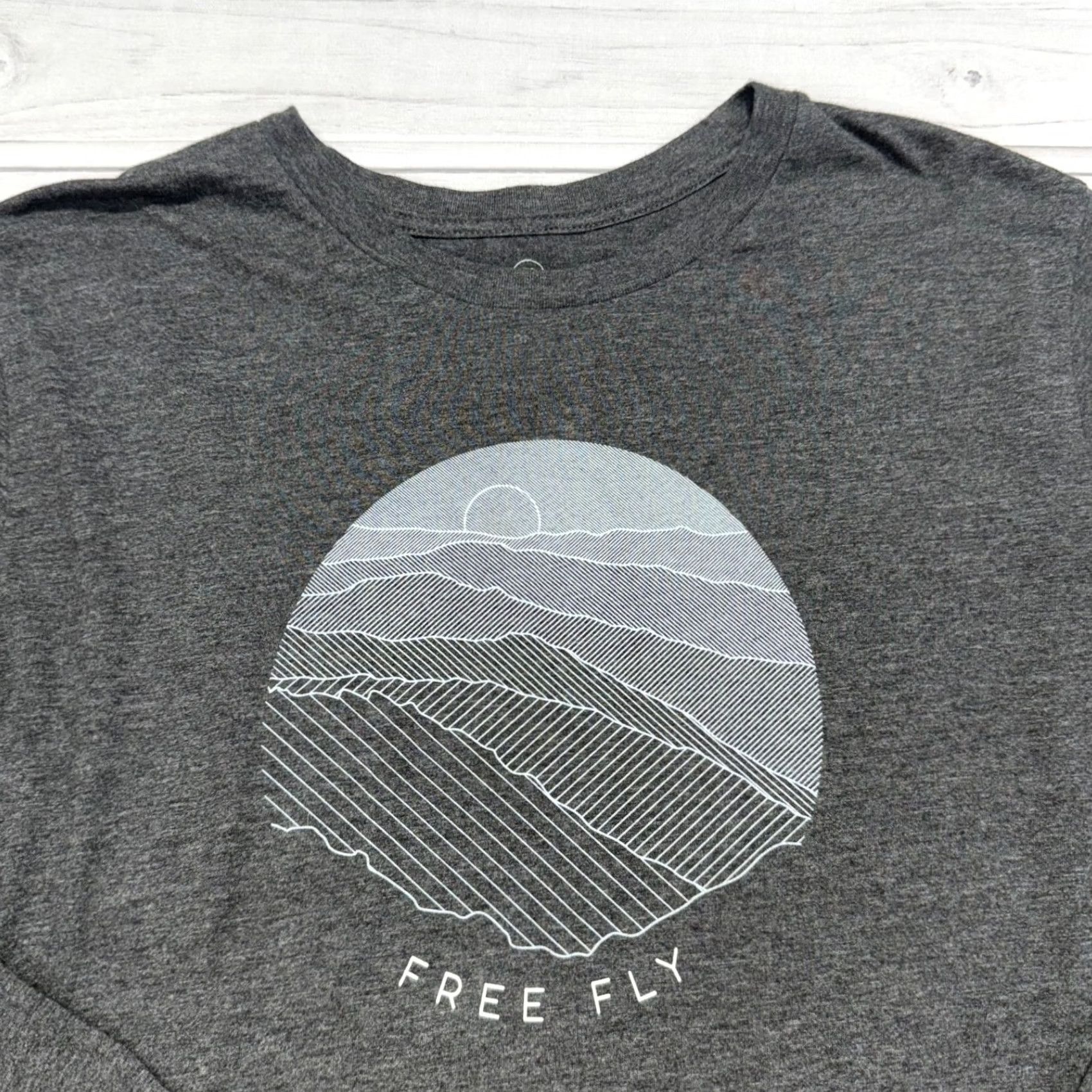 Vintage Free Fly T-Shirt Mens XL Gray Long Sleeve Tee Mountains Graphic Size US XL / EU 56 / 4 - 2 Thumbnail