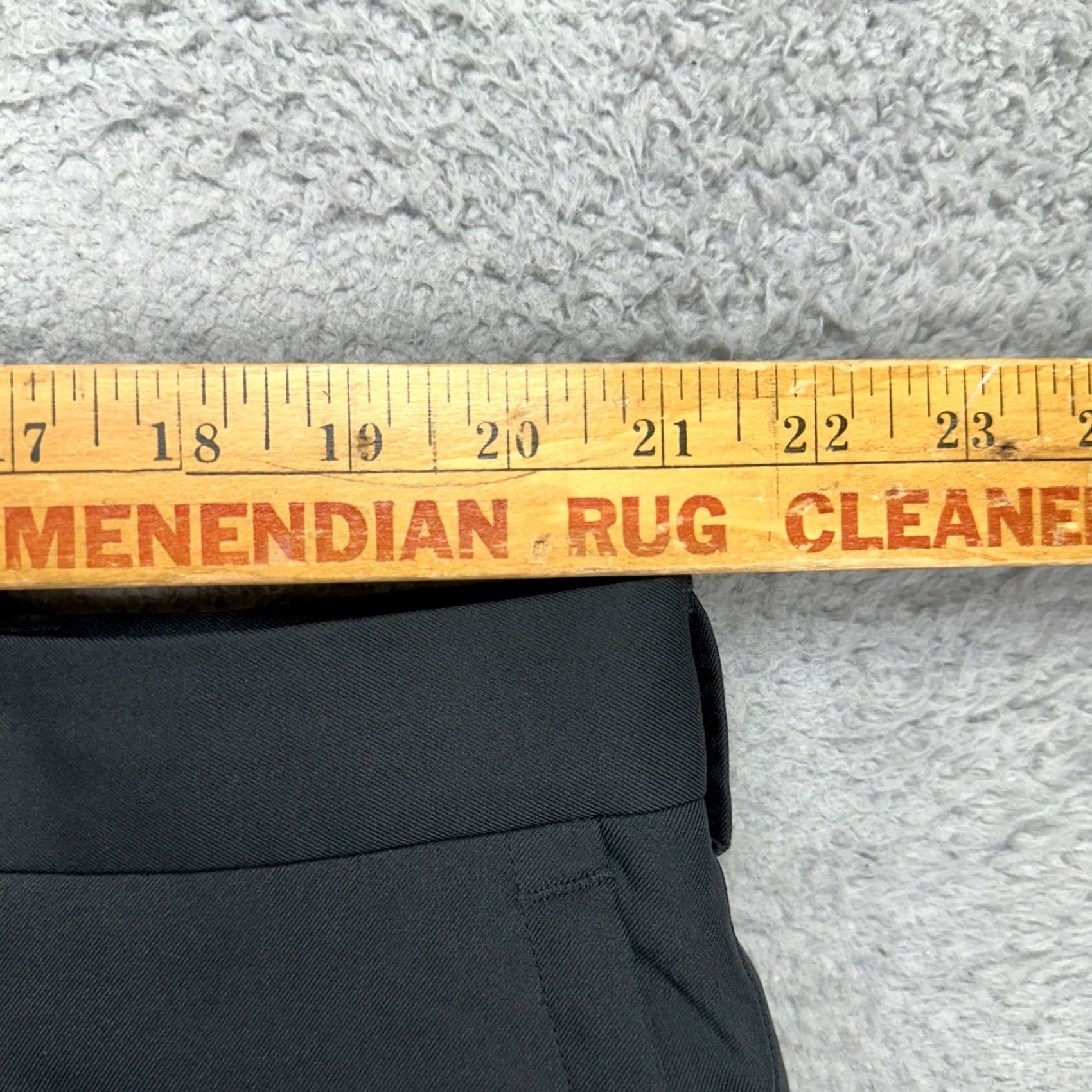 Peter Millar Peter Millar Mens Chino Golf Shorts Black 42 Performance Tech Flat Front Pocket Size US 42 / EU 58 - 6 Thumbnail