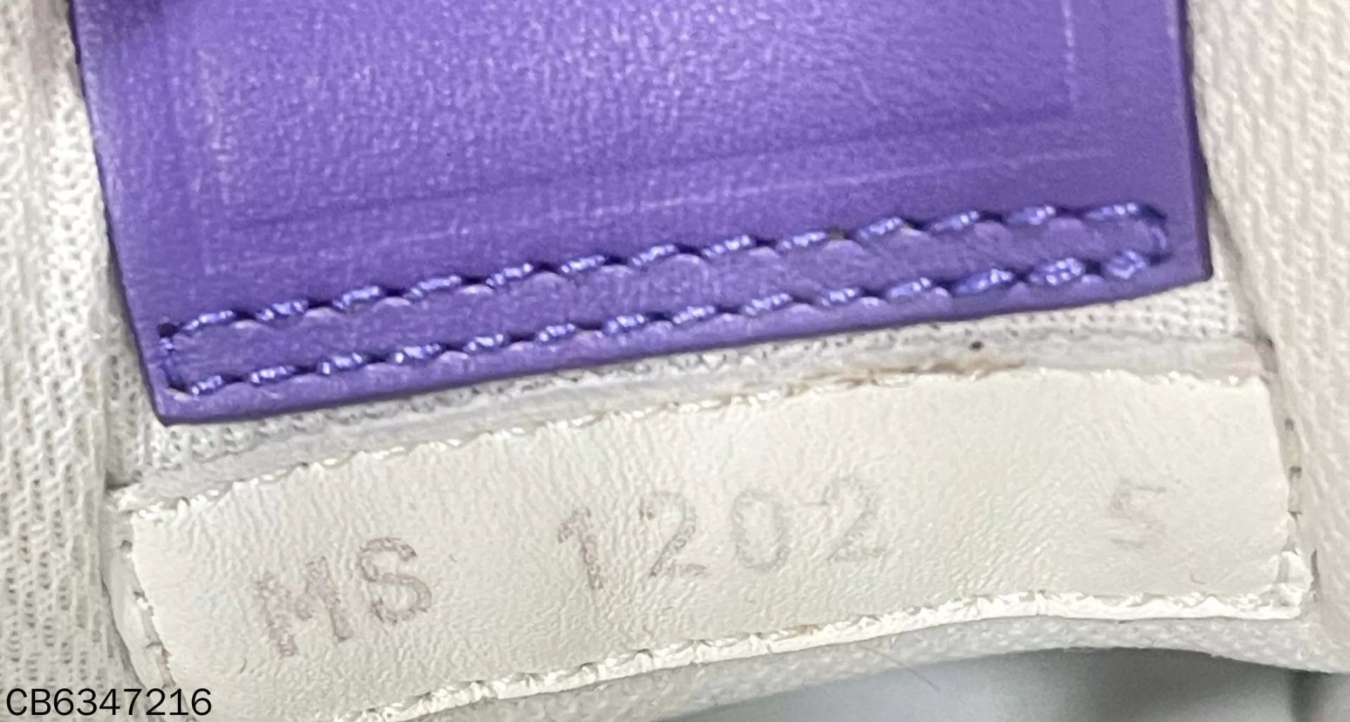 Louis Vuitton LV Trainer White Purple Embossed Allover 98 New 39 Size US 8.5 / IT 38.5 - 7 Thumbnail