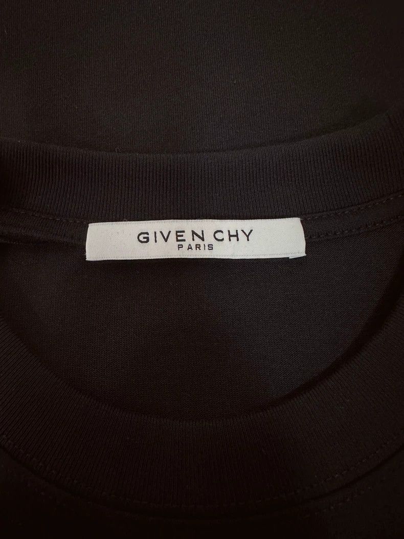 Givenchy Givenchy Black T-Shirt, Pure Cotton Dense Fabric Soft and Size US L / EU 52-54 / 3 - 6 Thumbnail