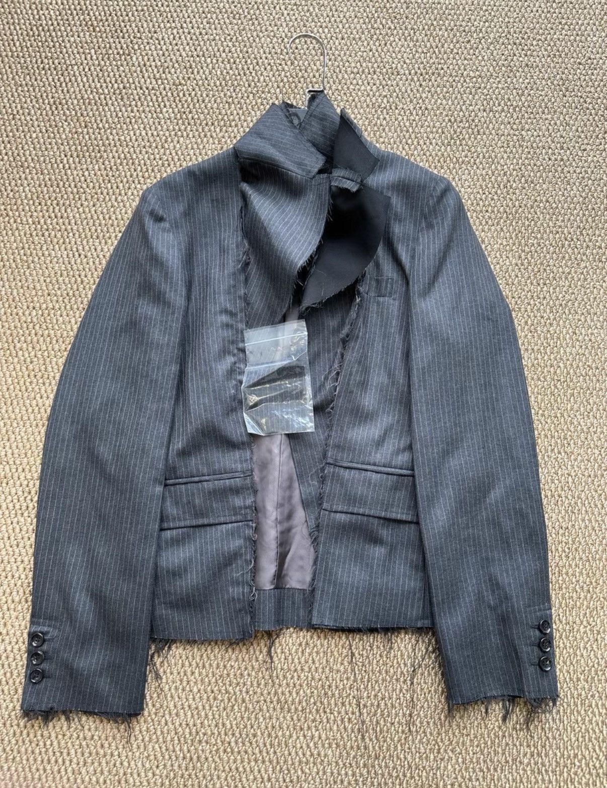 Comme des Garcons COMME des GARÇONS Striped Raw-Edge Deconstructed Blazer K23 Size US M / EU 48-50 / 2 - 1 Thumbnail
