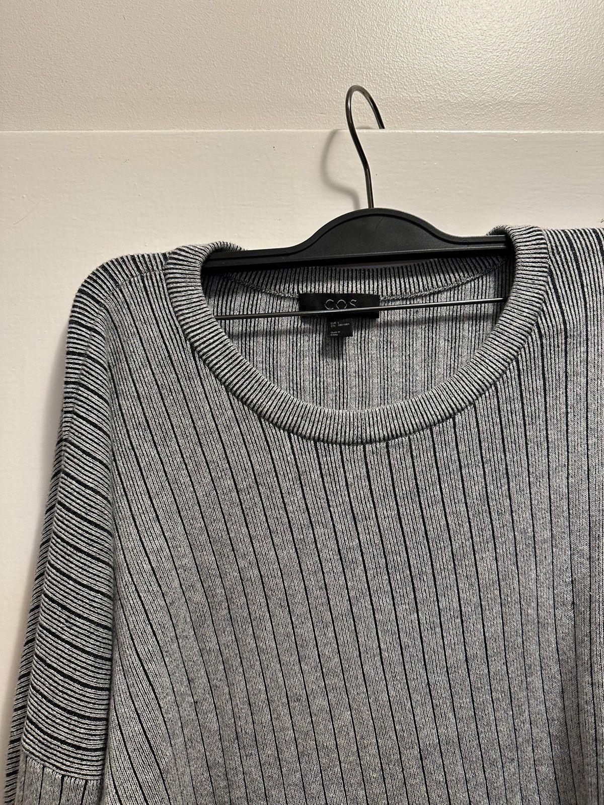Cos COS silver sweater Size US L / EU 52-54 / 3 - 2 Thumbnail