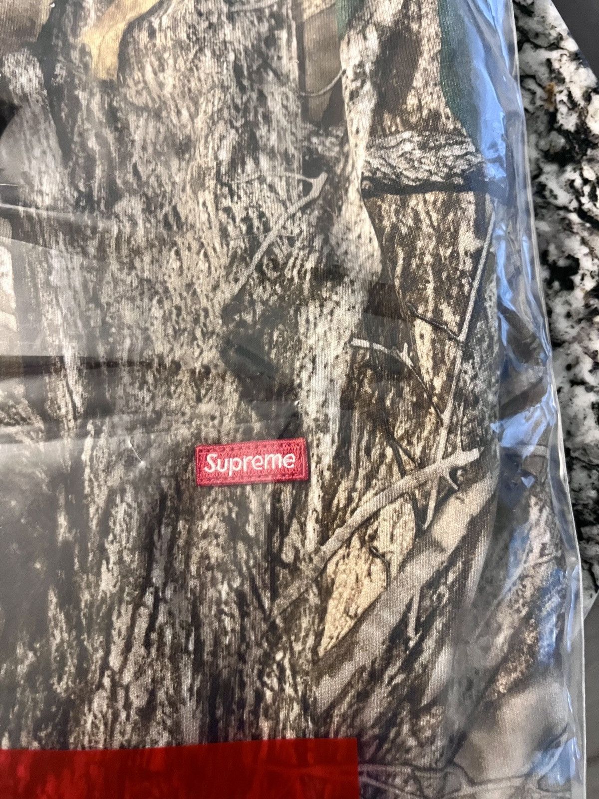 Realtree Supreme real tree tee Size US XL / EU 56 / 4 - 3 Thumbnail