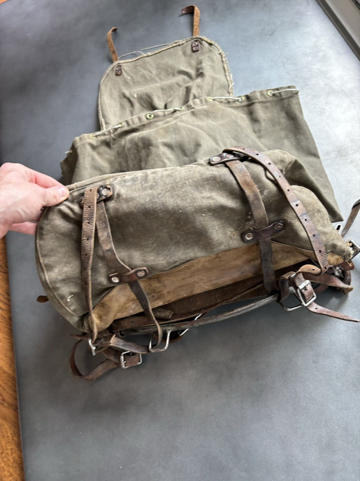 Vintage 1940s Swedish Backpack WW2 Vintage Army Hiking Metal Canvas Size ONE SIZE - 8 Thumbnail
