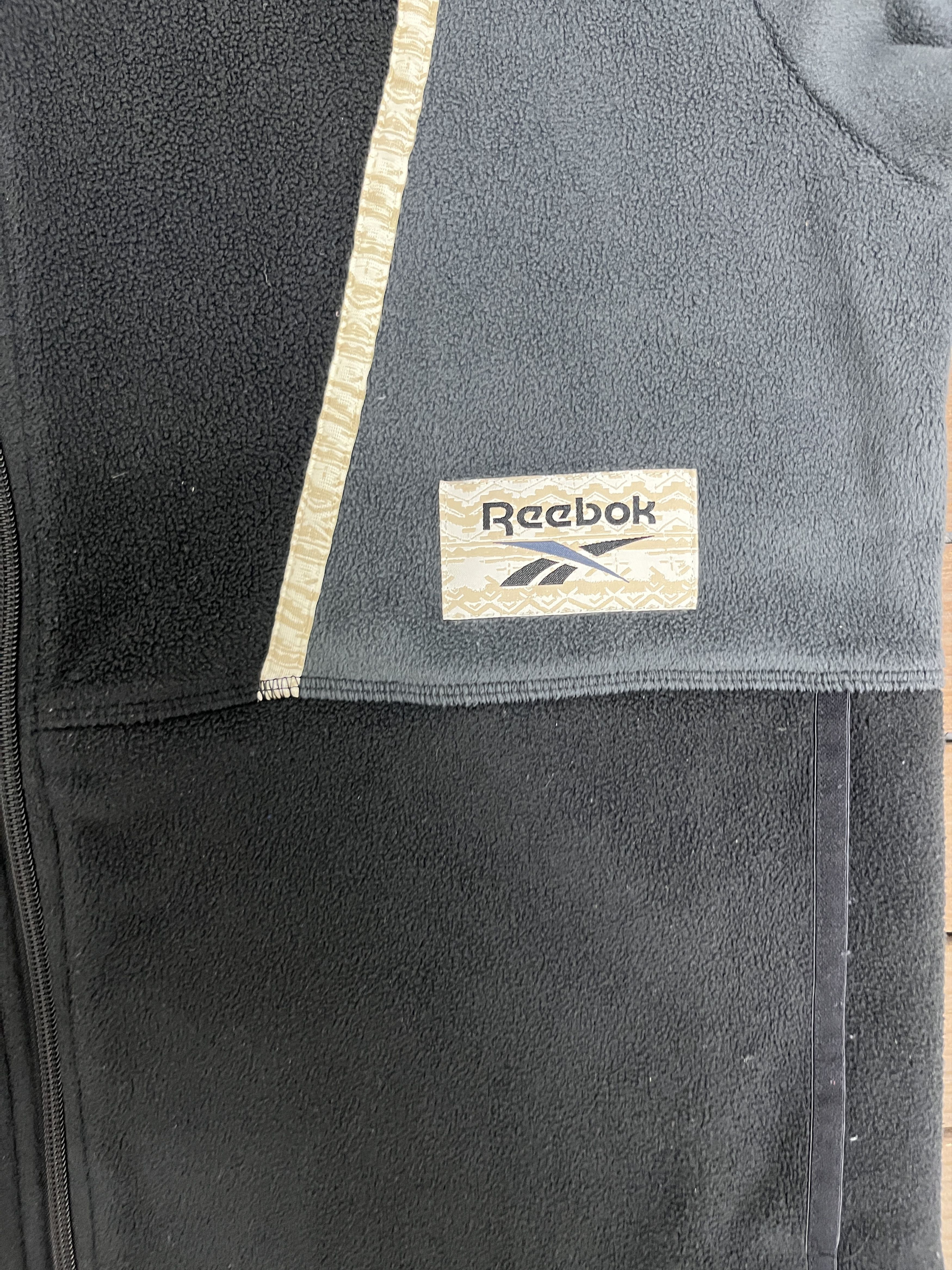 Reebok × Vintage Reebok Logo Patch Vintage Fleece Sweater Size US M / EU 48-50 / 2 - 2 Thumbnail