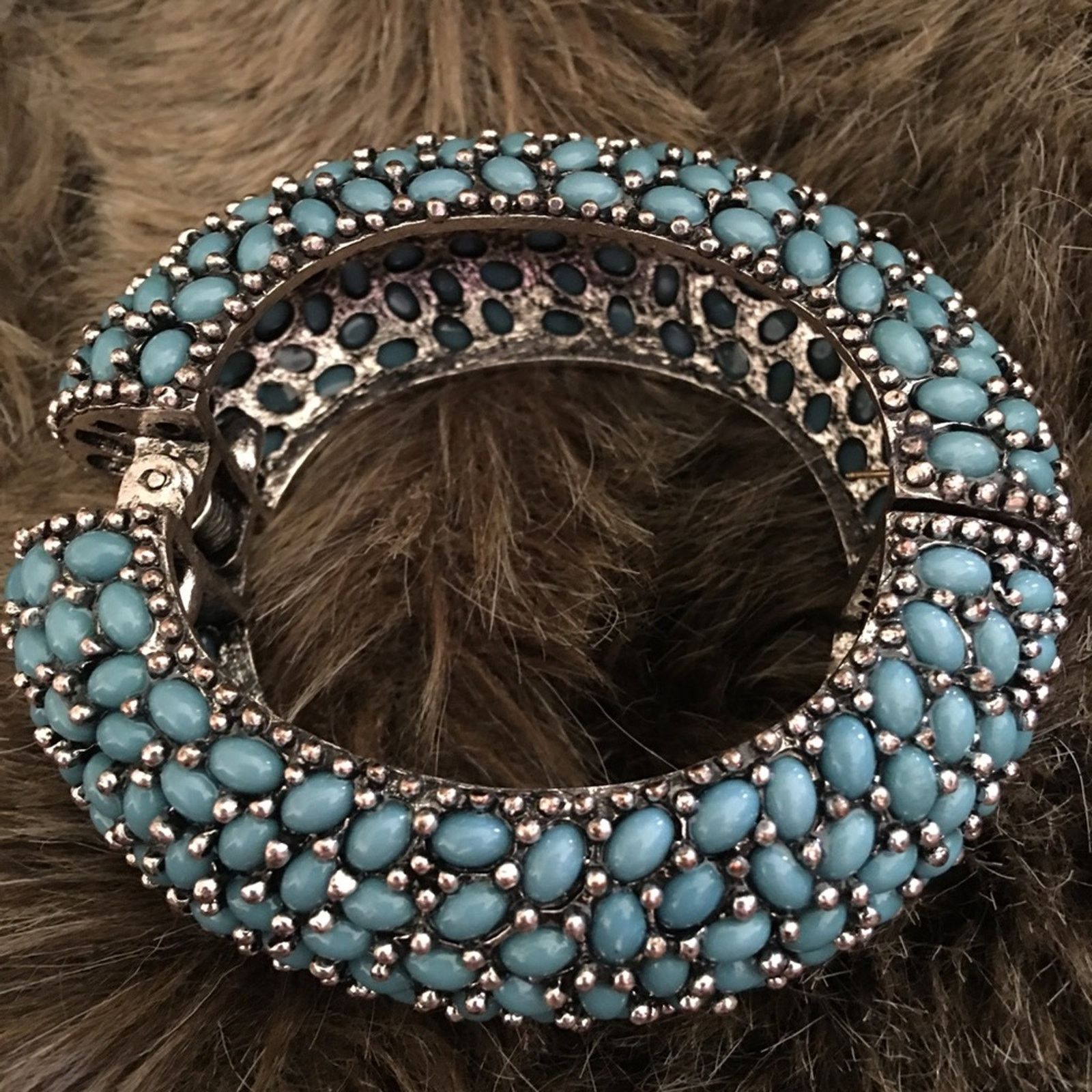 Jewelry Turquoise cabochon stone magnetic close bracelet Size ONE SIZE - 3 Thumbnail