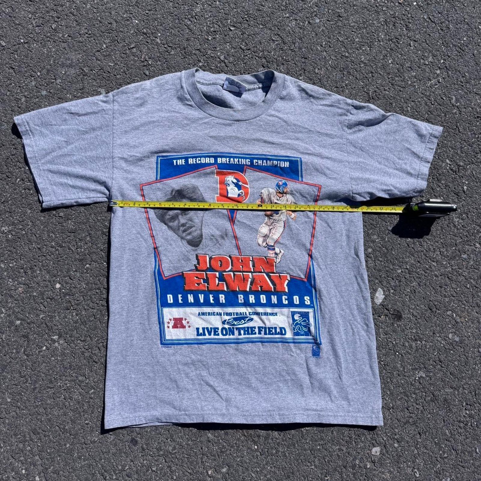 Lee Vintage 1996 John Elway Denver Broncos T-Shirt – Size Medium Size US M / EU 48-50 / 2 - 8 Thumbnail