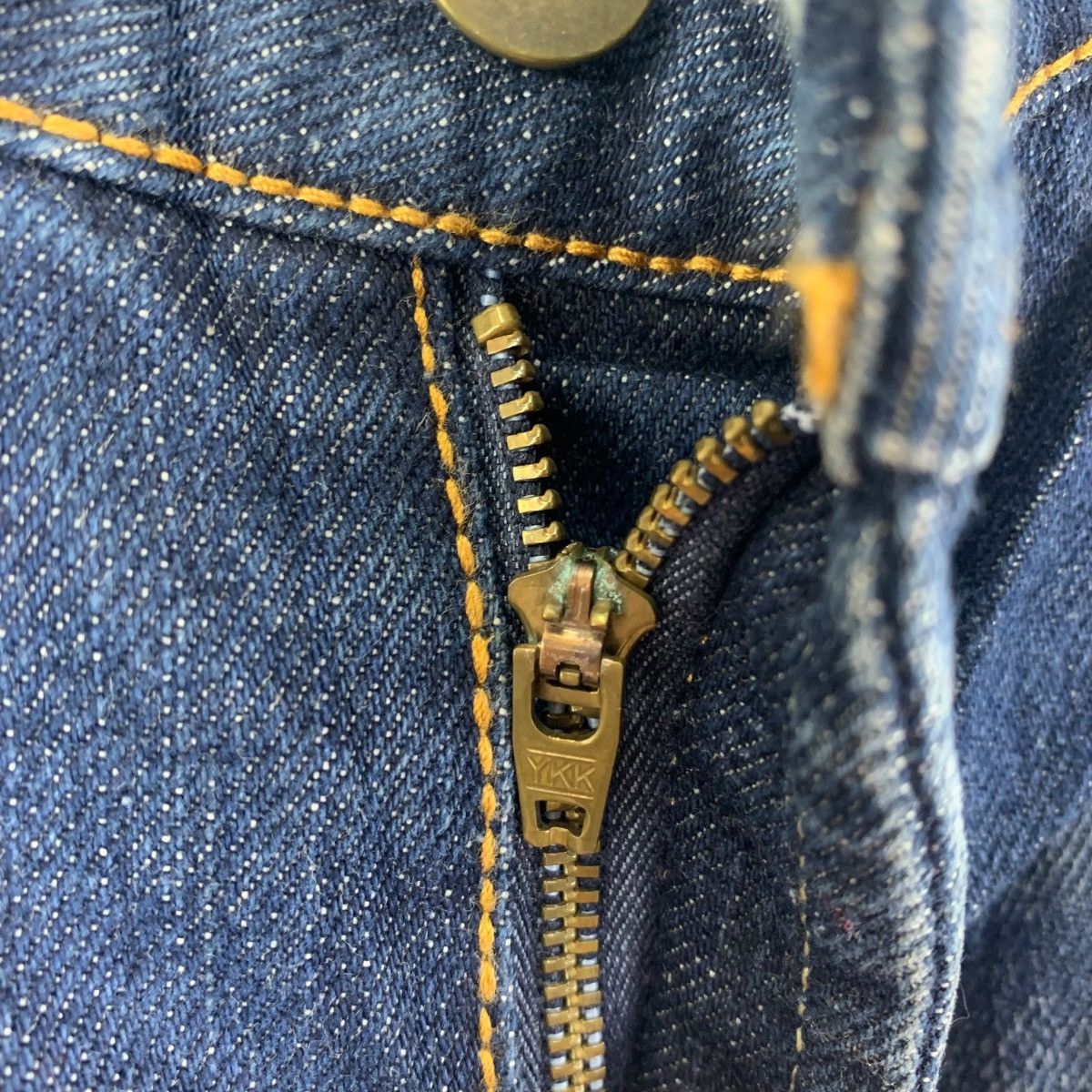 Japanese Brand HERITAGE STONE Distressed blue jeans Size US 34 / EU 50 - 14 Thumbnail