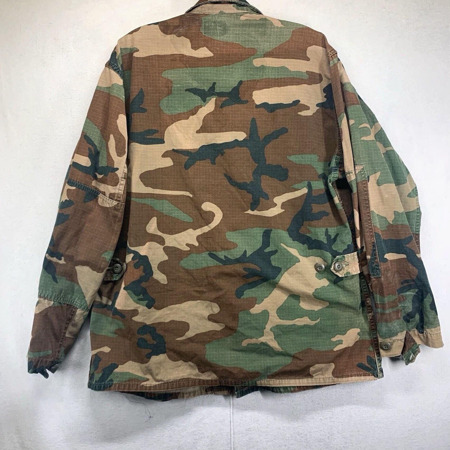 Vintage VINTAGE Men's Military Camouflage Button-Up Shirt Long Sleeve Casual Workwear All Seasons M Size US M / EU 48-50 / 2 - 2 Thumbnail