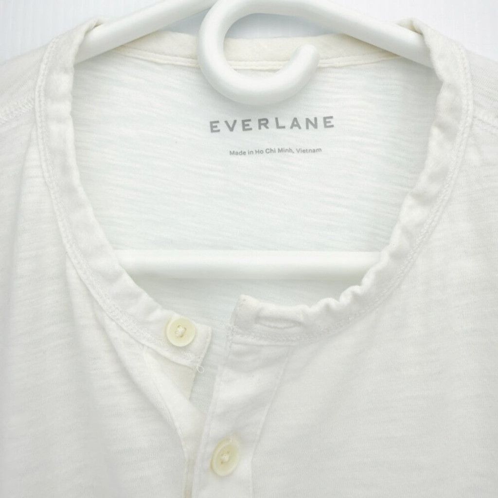Everlane EVERLANE White Henley T-Shirt Light Crew Neck 3 button sz M Size US M / EU 48-50 / 2 - 5 Thumbnail