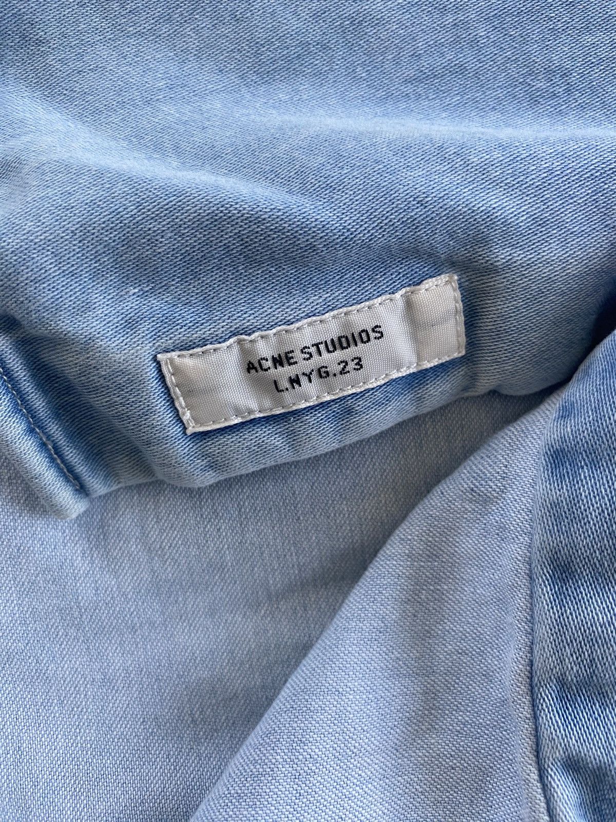 Acne Studios Acne Studios Isherwood Denim Shirt - SS L.NYG.23 Edition Size US M / EU 48-50 / 2 - 4 Thumbnail
