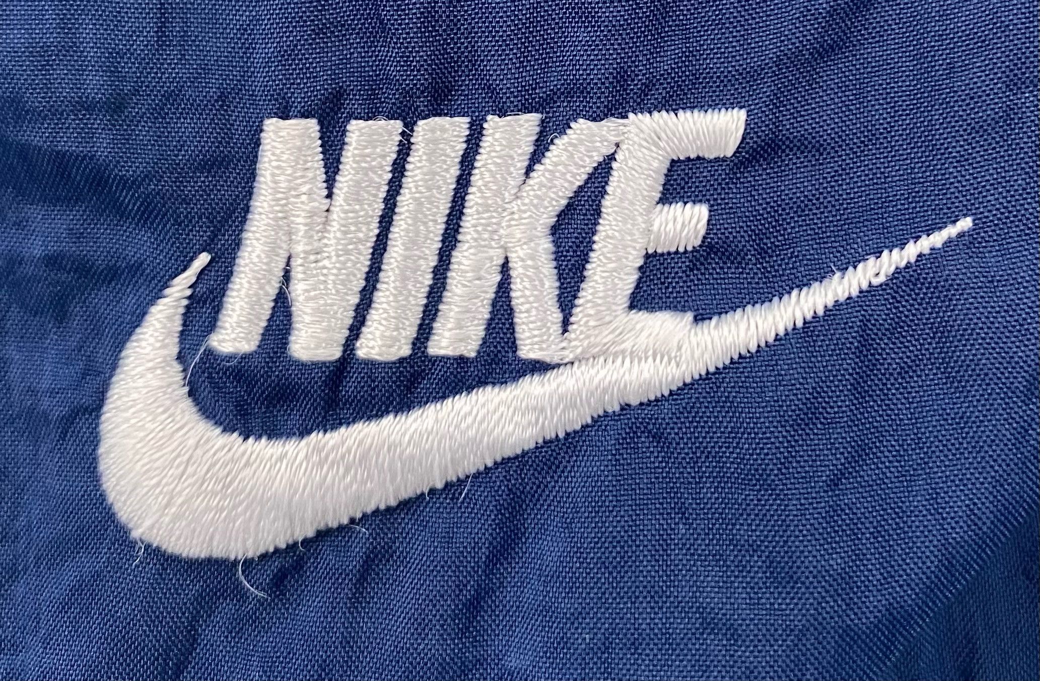 Nike 90’s Nike Spellout White Tag Navy Windbreaker Shorts Large Size US 36 / EU 52 - 3 Thumbnail