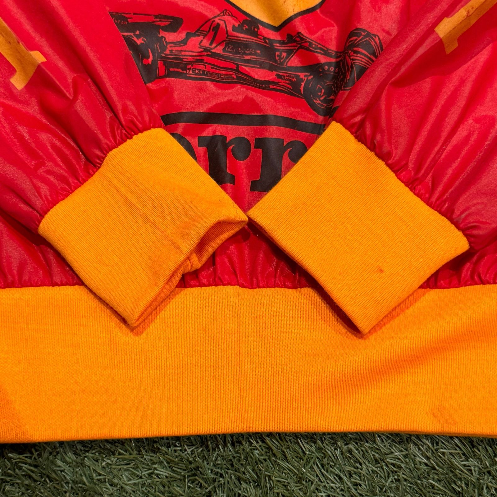 Ferrari 1970s Team Ferrari F1 Racing Windbreaker Size US M / EU 48-50 / 2 - 8 Thumbnail