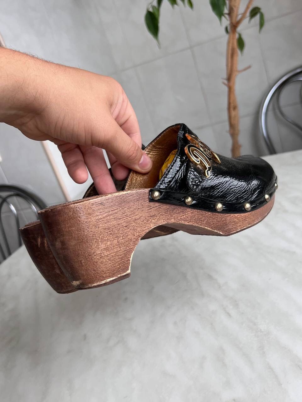 Dolce & Gabbana Dolce & Gabbana Clogs 90s/00s Vintage Sandals Woods Learher Size US 7.5 / IT 37.5 - 9 Thumbnail