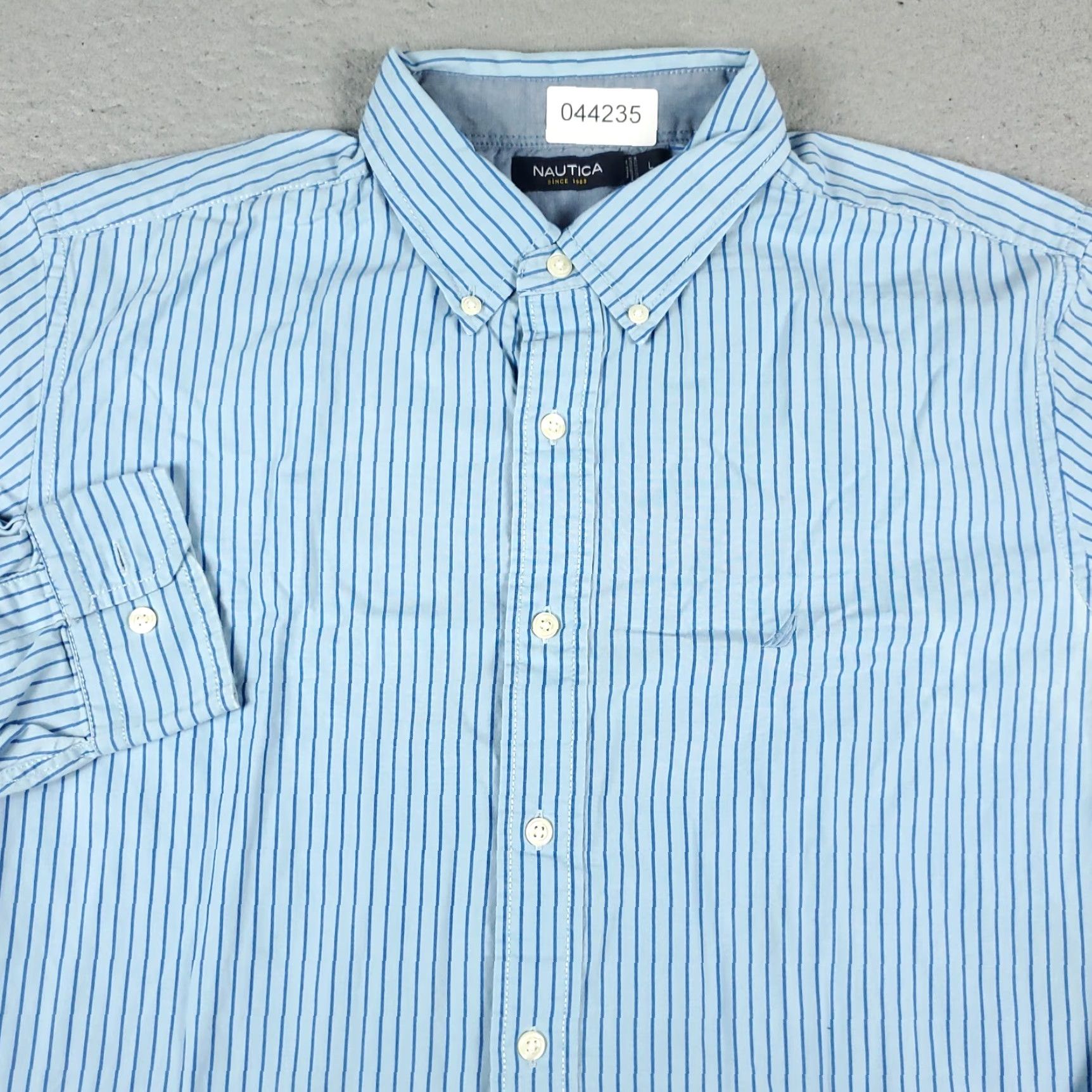 Nautica Nautica Button Up Shirt Mens Large Blue Striped Long Sleeve Classic Preppy Size US L / EU 52-54 / 3 - 2 Thumbnail