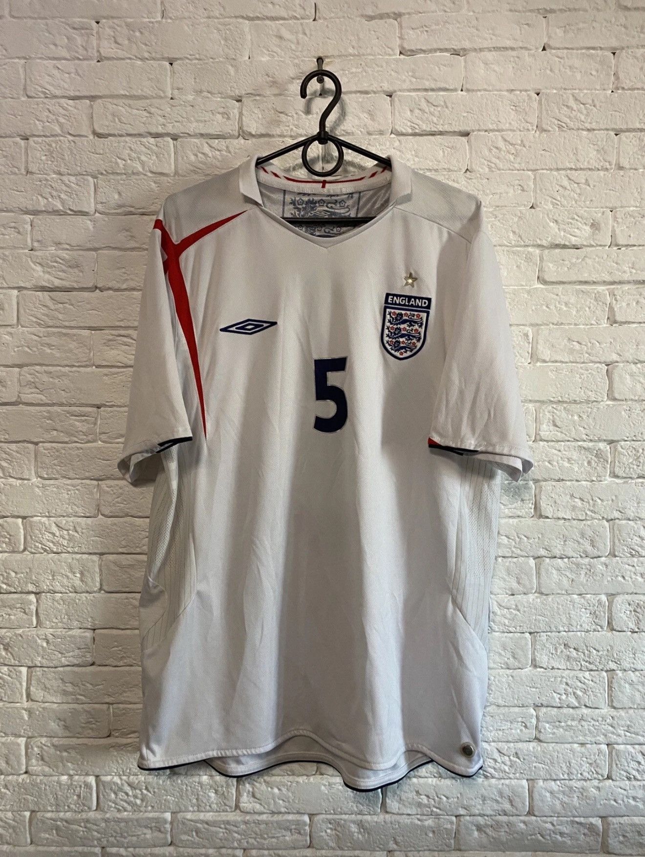 Umbro Umbro England Jersey Ferdinand 5 Home Football Shirt Sz XL Size US XL / EU 56 / 4 - 2 Thumbnail