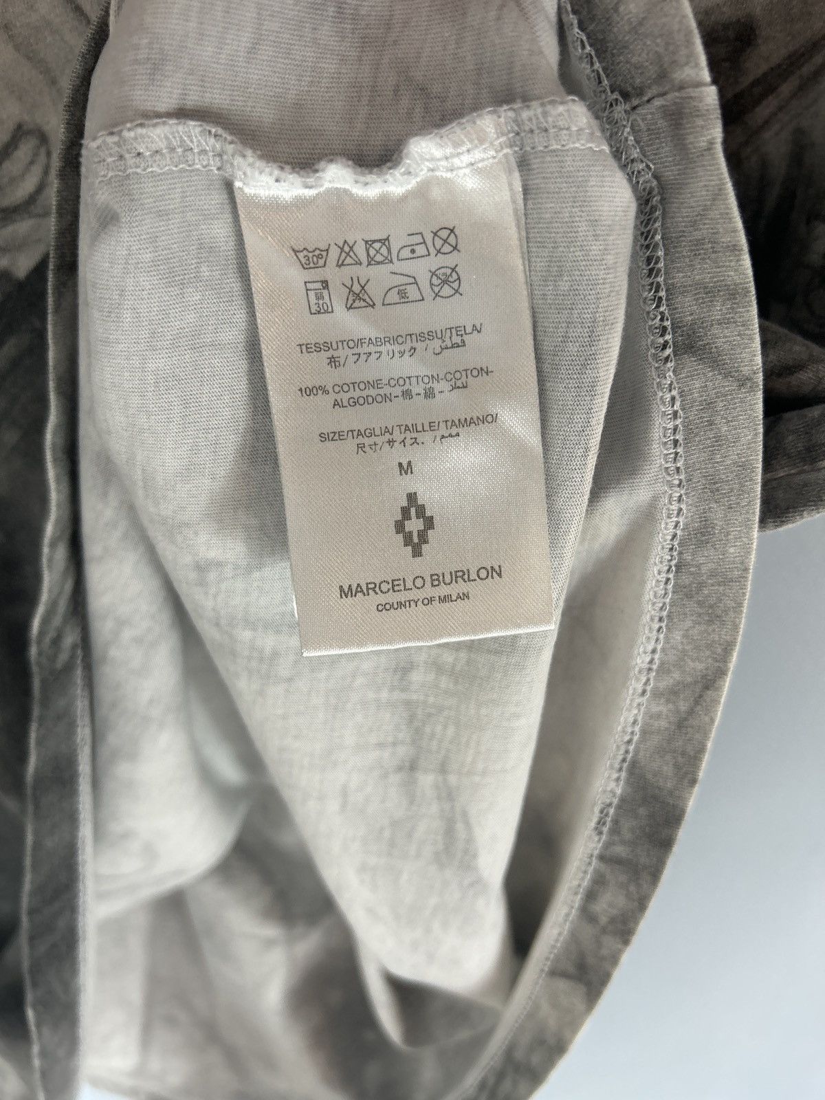 Marcelo Burlon Marcelo Burlon County of Milan Smoke Tee Size US M / EU 48-50 / 2 - 5 Thumbnail