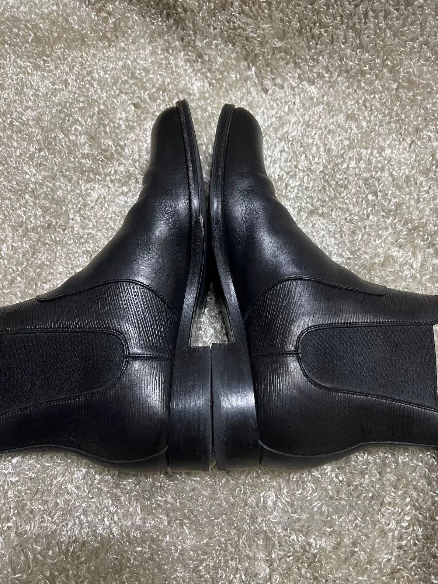 Louis Vuitton Louis Vuitton Men's Leather Chelsea Boots. Size US 5 / EU 37 - 8 Thumbnail