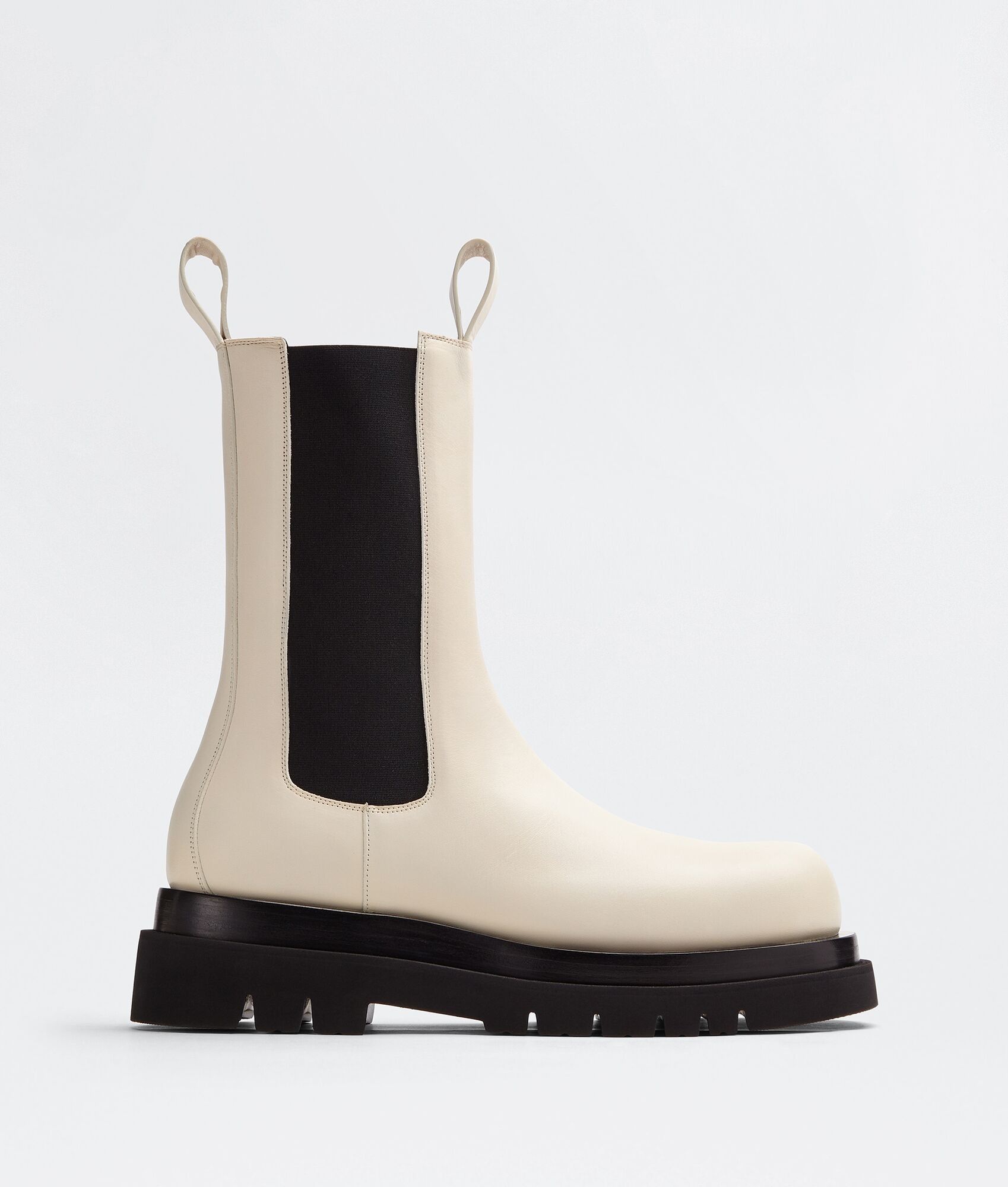 Bottega Veneta o1s1rm0925 Lug Chelsea Boots in Sea Salt Size US 7 / IT 37 - 1 Thumbnail