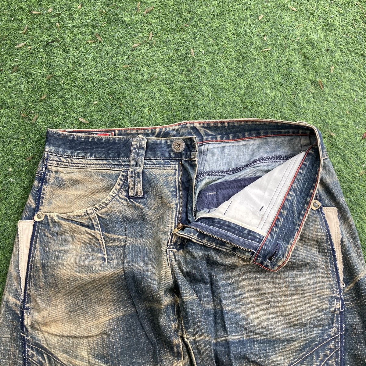 Marithe + Francois Girbaud LE JEAN DE MARITHE FRANCOIS GIRBAUD DISTRESSED JEANS Size US 36 / EU 52 - 9 Thumbnail