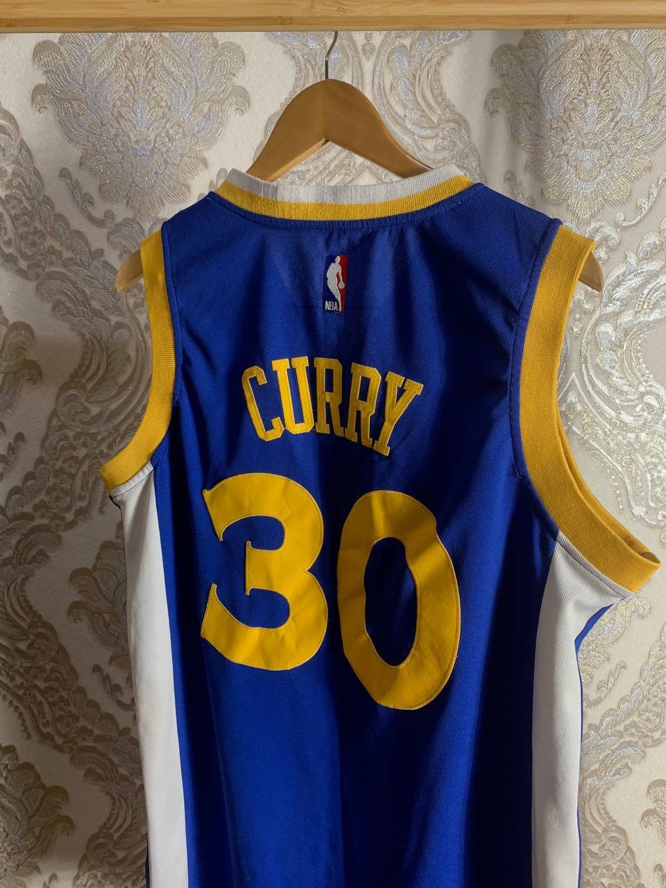 Vintage ADIDAS GOLDEN STATE CURRY 30 NBA JERSEY BASKETBALL Y2K 90s Size US L / EU 52-54 / 3 - 7 Thumbnail