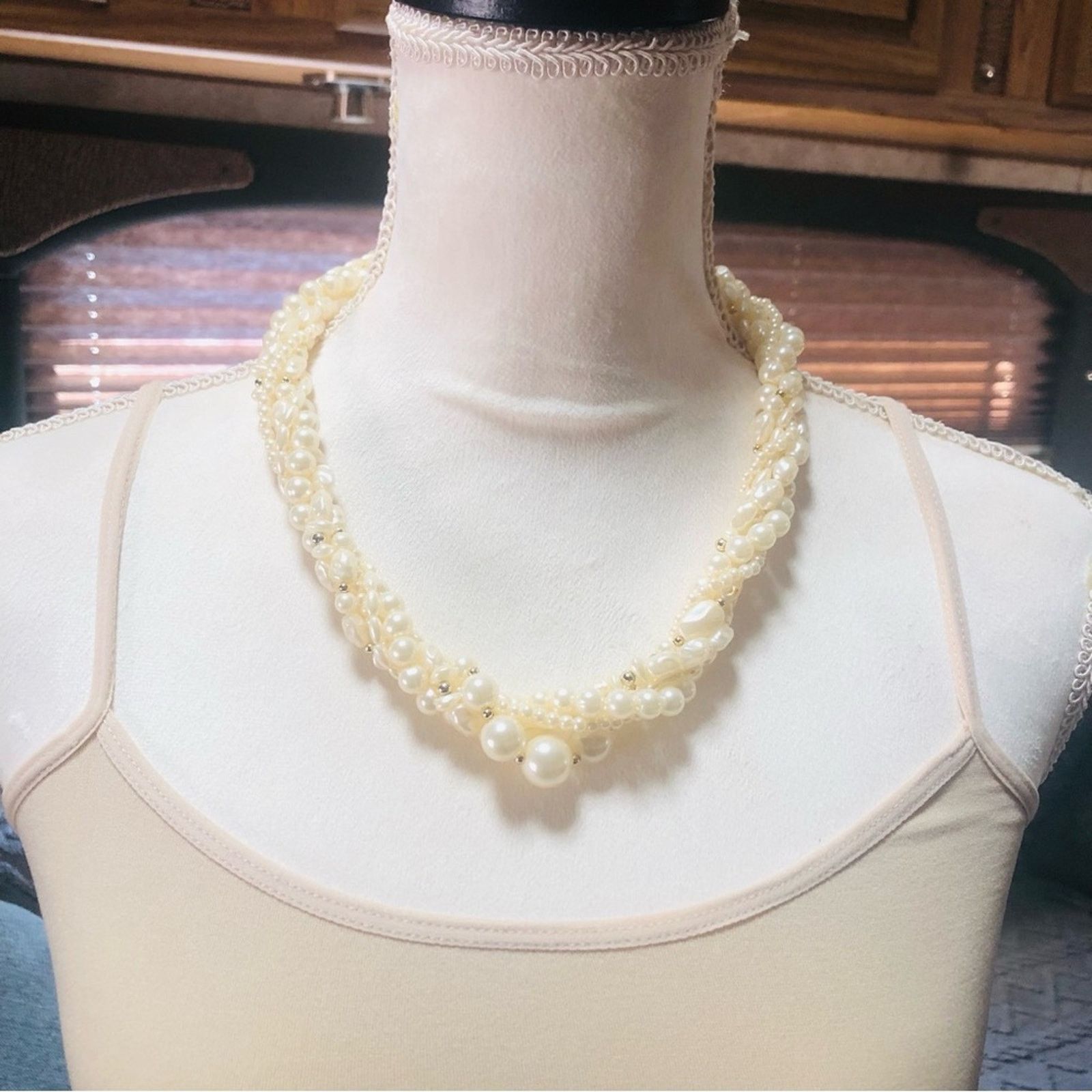 Vintage Vintage 70s-80s multi strand twisted faux pearl necklace Size ONE SIZE - 3 Thumbnail