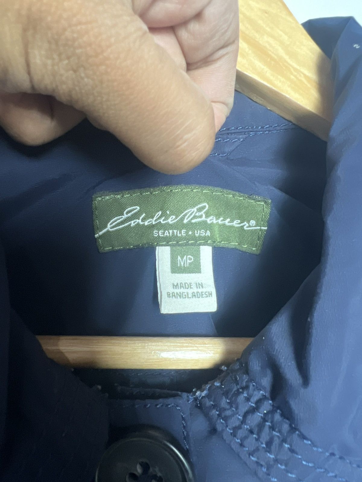Eddie Bauer Eddie Bauer Navy Blue Lightweigth Jacket/Raincoat Size US L / EU 52-54 / 3 - 8 Thumbnail