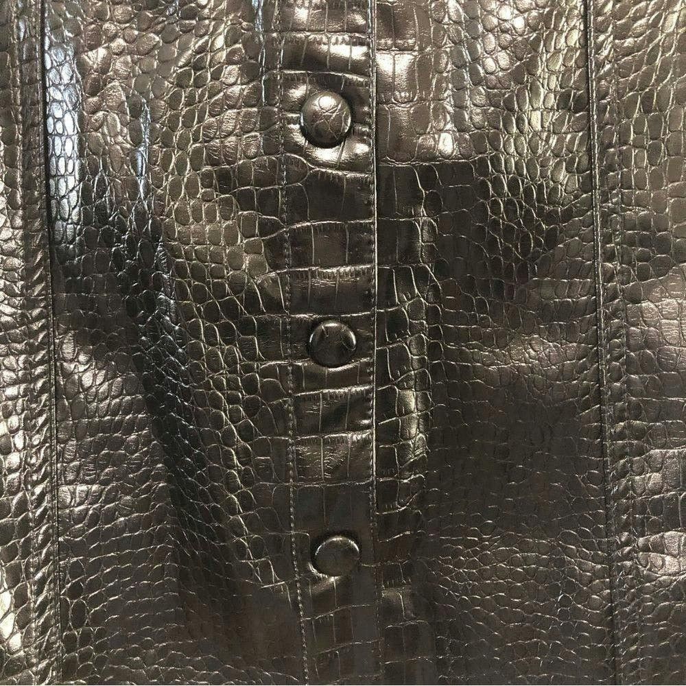 BLANKNYC NWT BlankNYC black leather snake skin snap buttons skirt 27 Size 27" / US 4 / IT 40 - 3 Thumbnail