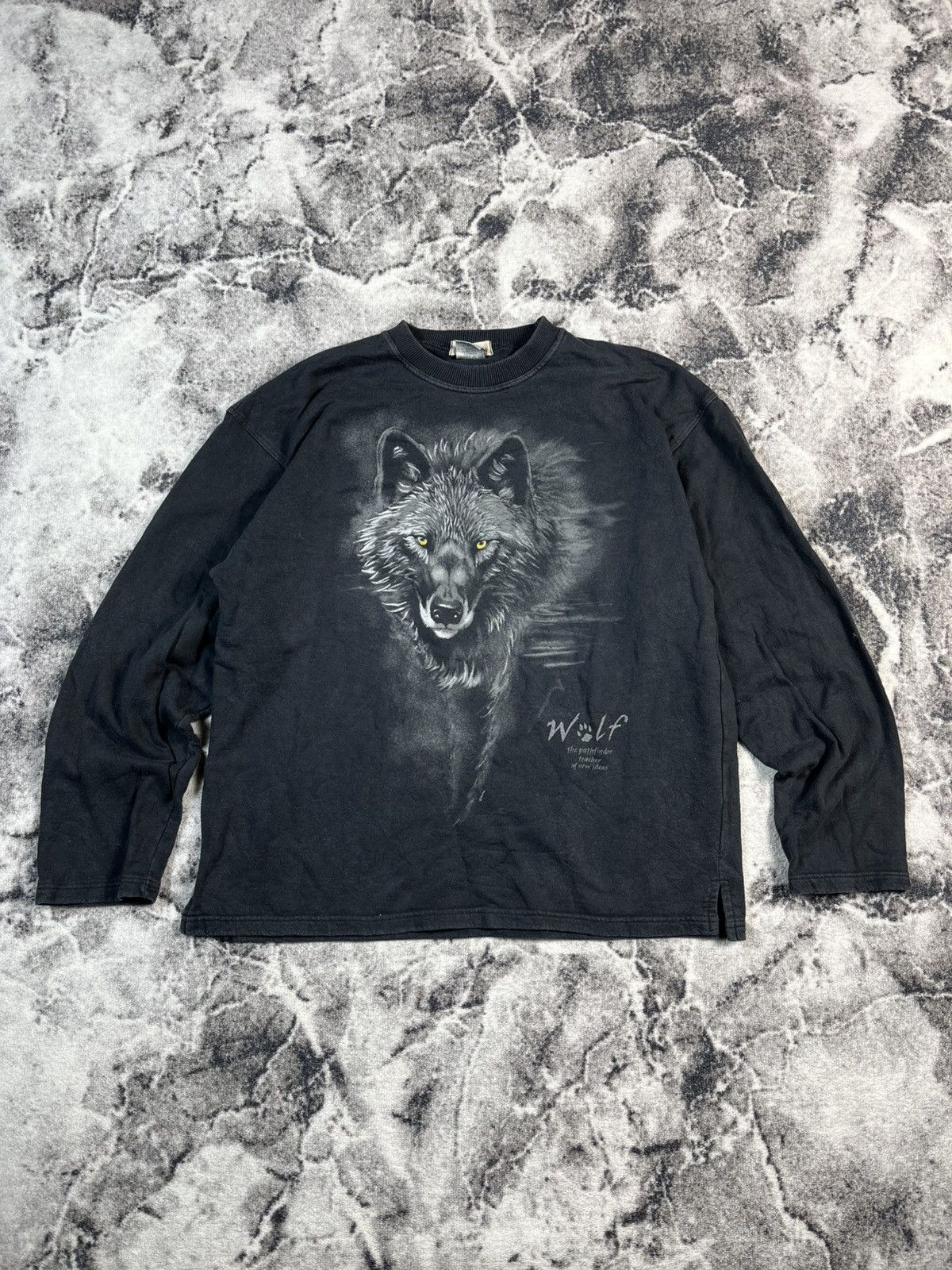Vintage Vintage 90s Wolf Graphic Crewneck USA XL Size US XL / EU 56 / 4 - 1 Thumbnail