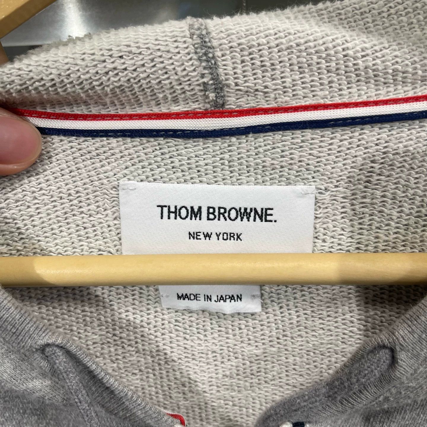 Thom Browne Thom Browne Classic 4-Stripe Zip Hooded Jacket 5 Size US XXL / EU 58 / 5 - 3 Thumbnail