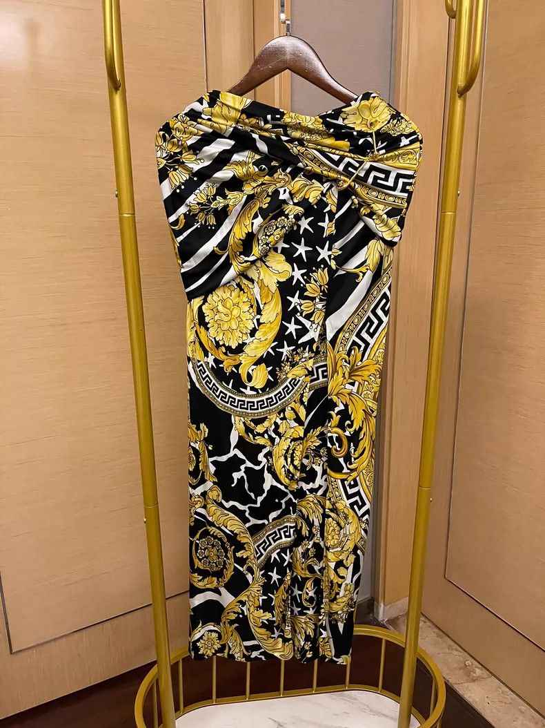 Versace Versace Printed slit skirt Size 26" / US 2 / IT 38 - 3 Thumbnail