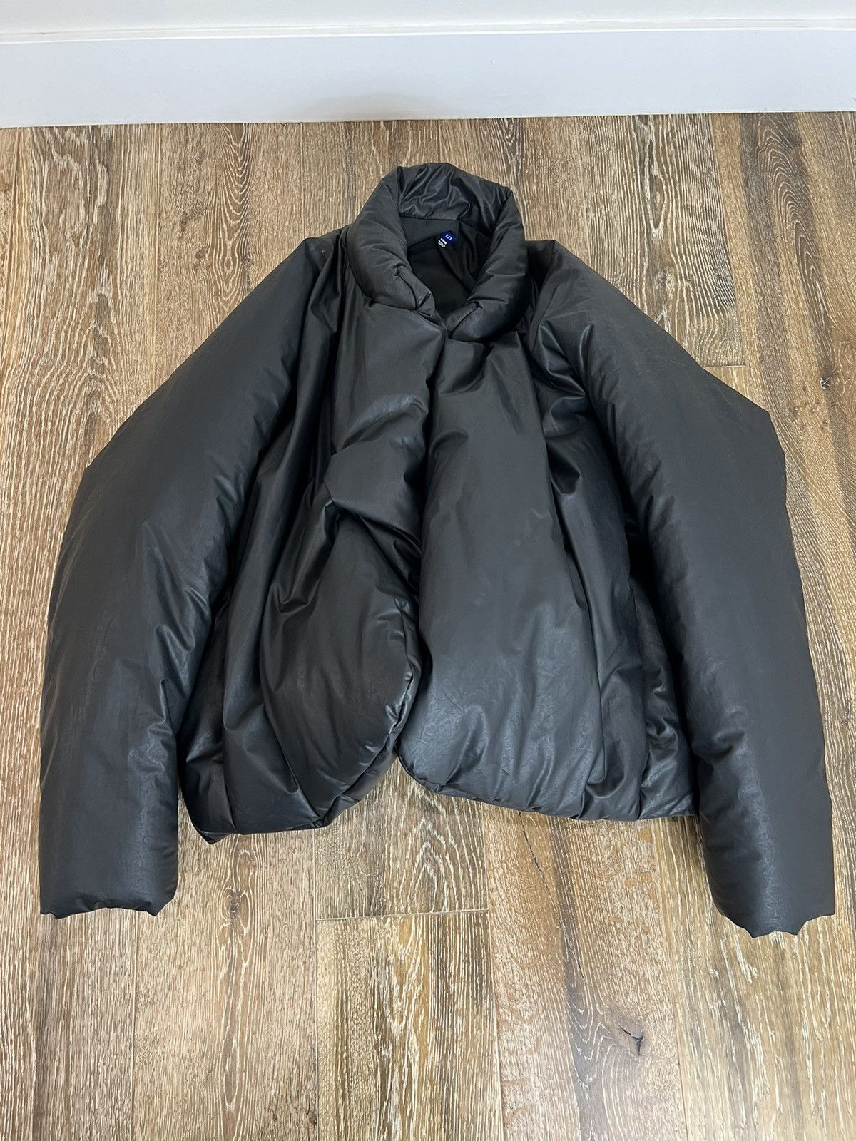 Gap × Yeezy Yeezy Gap Round Puffer jacket Black Size US L / EU 52-54 / 3 - 1 Thumbnail