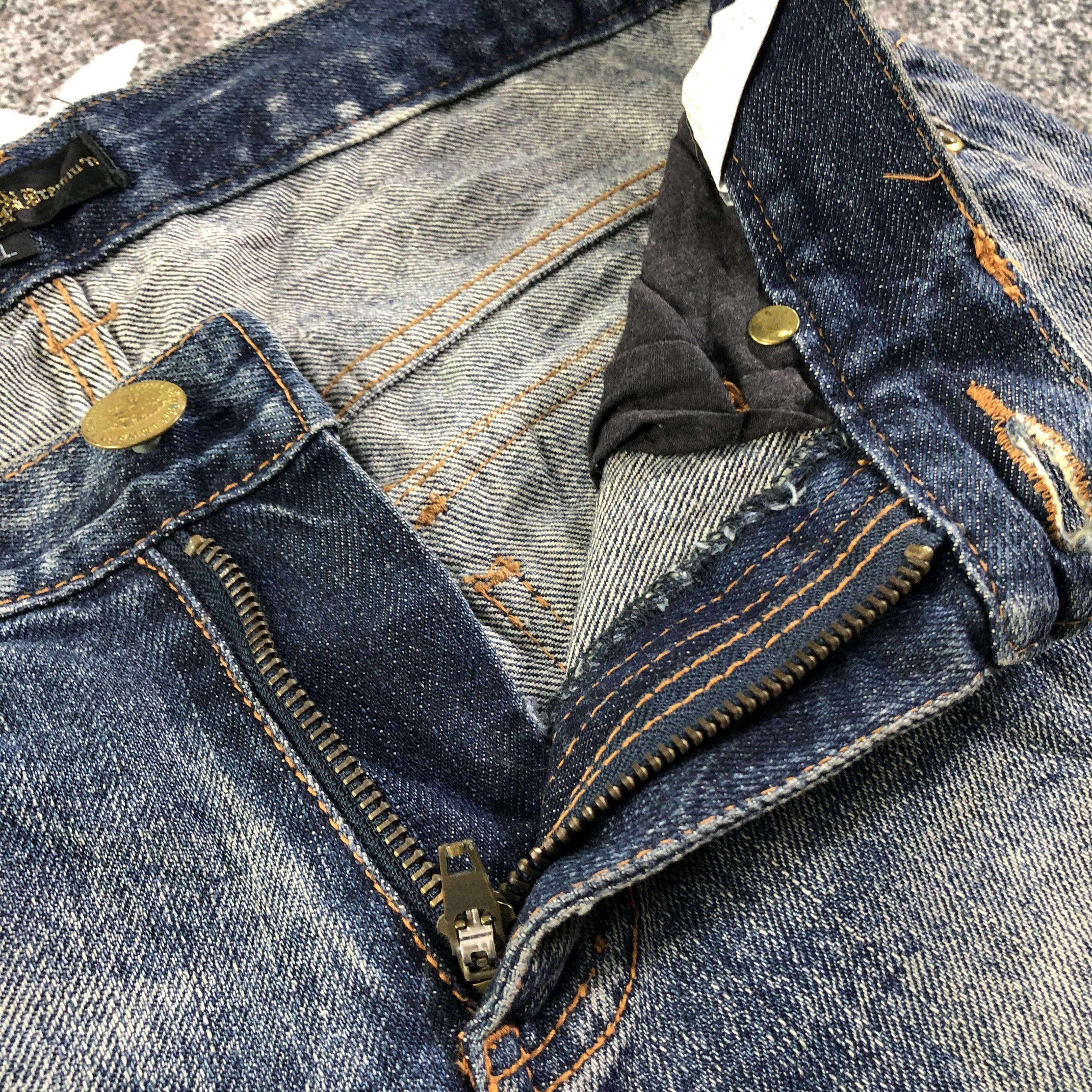 Japanese Brand Lowbox Flared Jeans Distressed Denim KJ1958 Size US 30 / EU 46 - 9 Thumbnail
