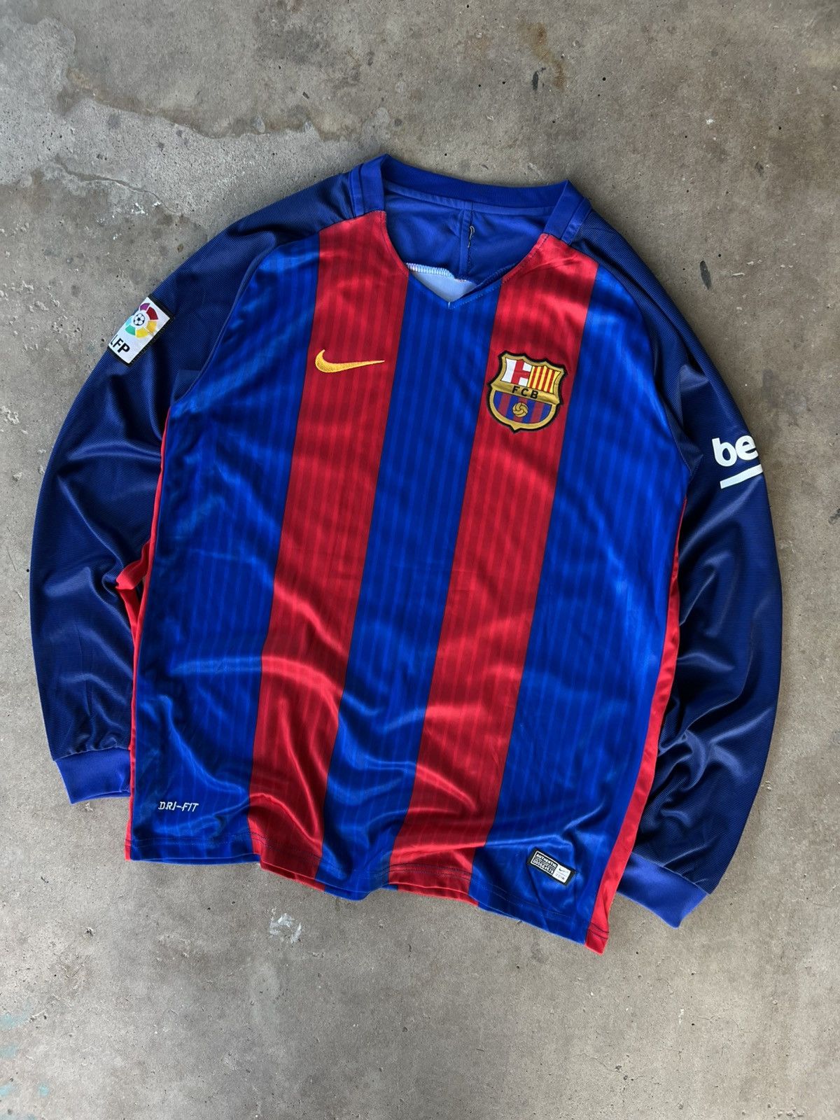 Nike Vintage Messi Nike Barcelona FC Soccer Jersey Kit Size US L / EU 52-54 / 3 - 1 Thumbnail
