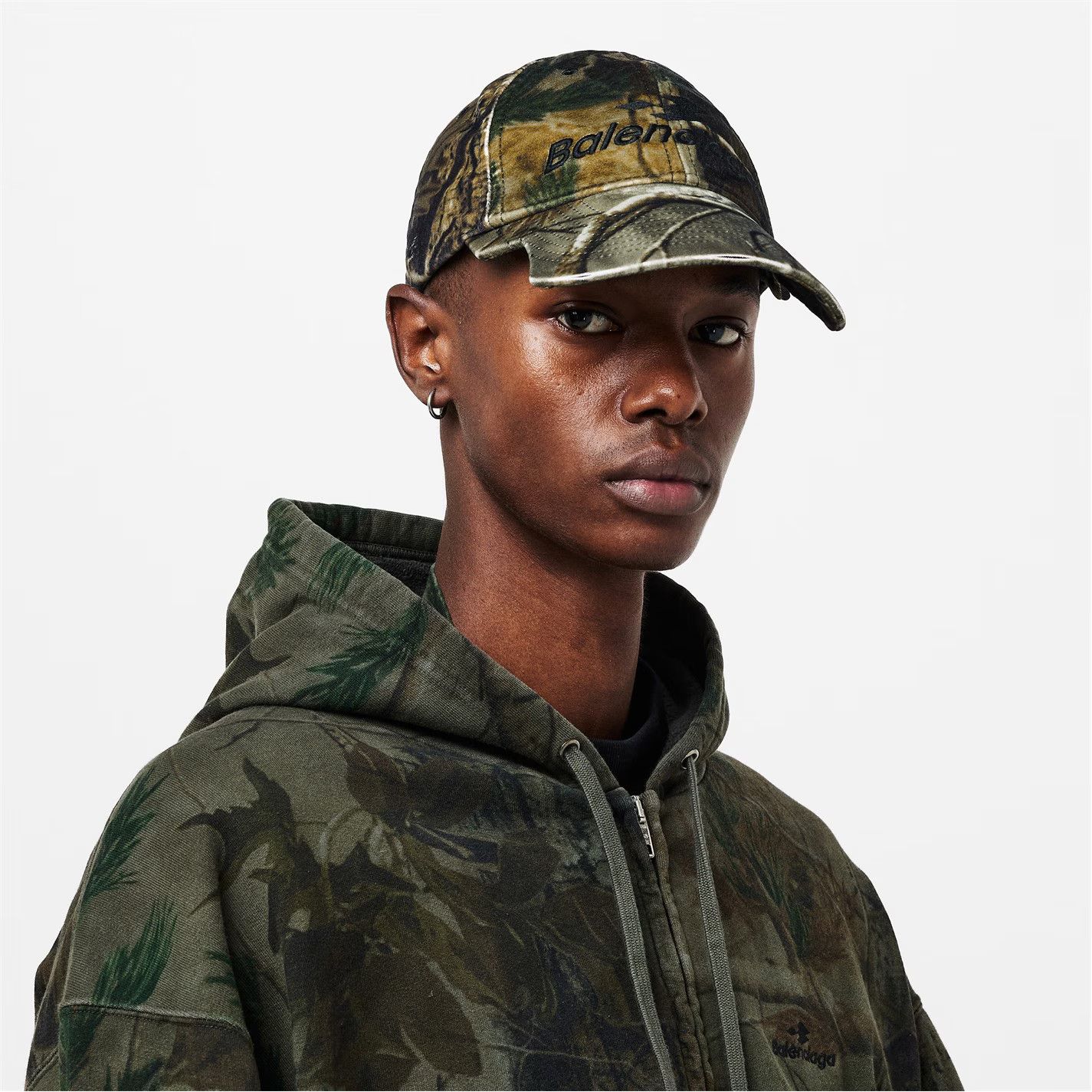 Balenciaga o1g2r1mq0226 Size: OS / Camo Baseball Hat / Cap Multicolor Size ONE SIZE - 3 Thumbnail