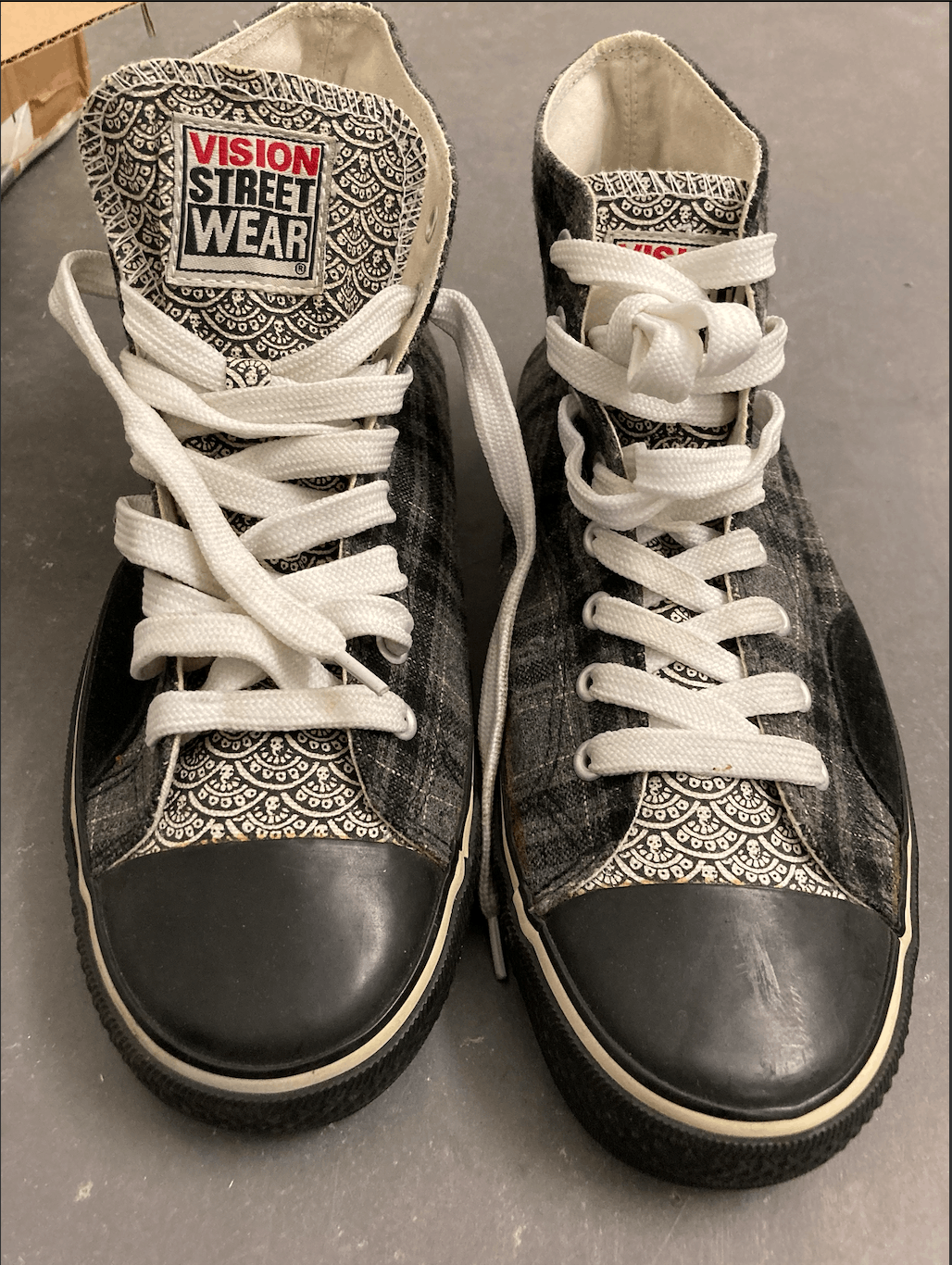 Vision Streetwear Vision Street Wear * Rare * NOS *Sk8 Old Skool * Hi-Tops ! Size US 9 / EU 42 - 2 Thumbnail