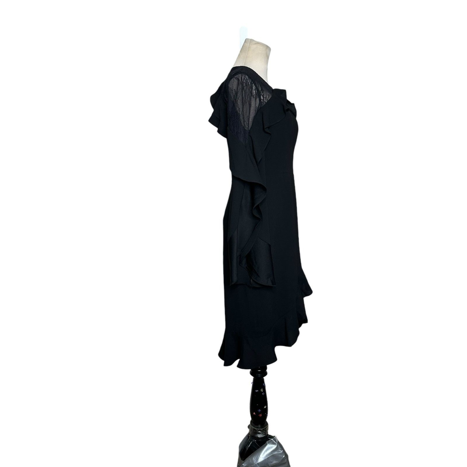 Bcbgmaxazria BCBGMAXAZRIA open back lace detail party dress size 4 Size S / US 4 / IT 40 - 9 Thumbnail
