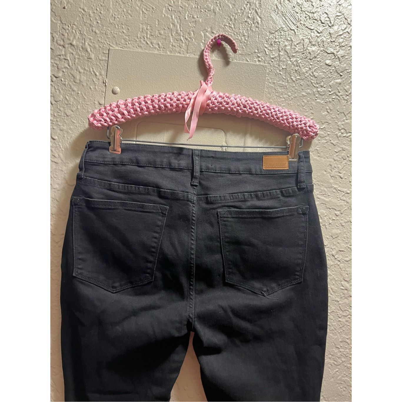 Other Judy Blue Black Capri Fit Jeans Woman’s Size 31 Size 31" - 10 Thumbnail