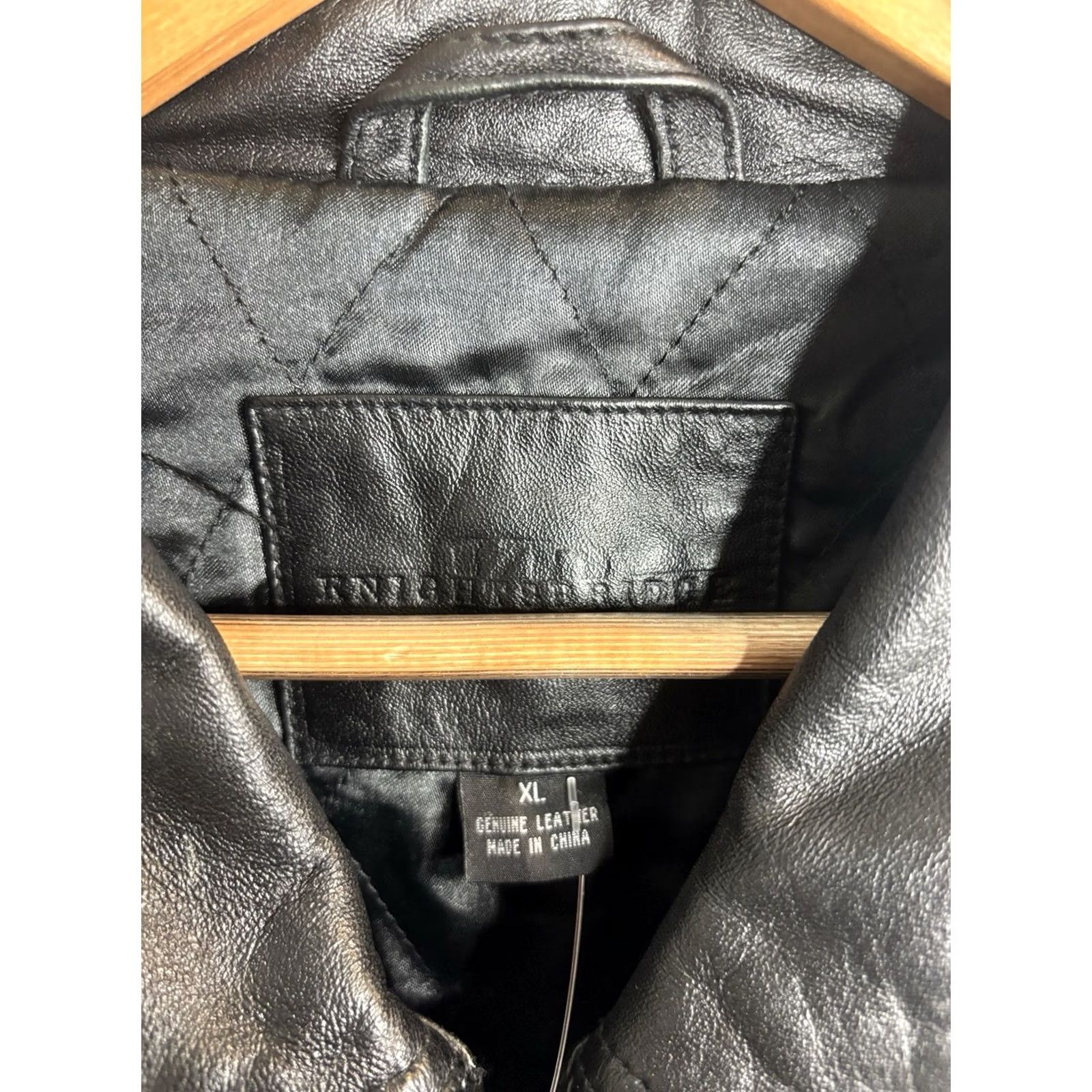 Vintage Knightsbridge Men's Leather Jacket Quilted Interior XL Black Biker Jacket, Regular Size, Zip Closure, Winter Casual, Riding, 8/10 - Knightsbridge Size US XL / EU 56 / 4 - 4 Thumbnail