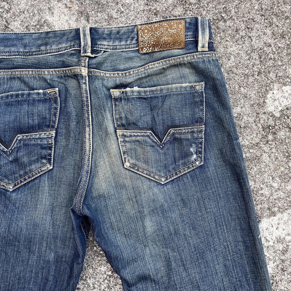 Diesel Vintage Diesel Distressed Denim Jeans Size US 35 - 12 Thumbnail